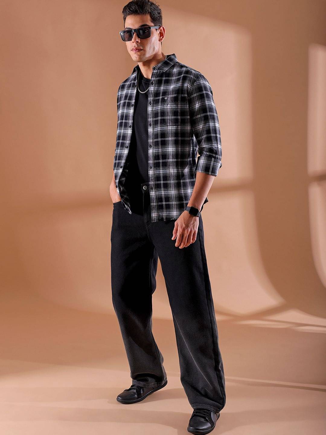The Indian Garage Co Men Slim Fit Buffalo Checks Opaque Checked Casual Shirt The Indian Garage Co Men Slim Fit Buffalo Checks Opaque Checked Casual Shirt