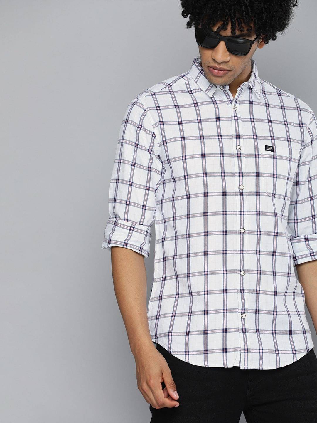 The Indian Garage Co Men White & Blue Slim Fit Checked Pure Cotton Casual Shirt The Indian Garage Co Men White & Blue Slim Fit Checked Pure Cotton Casual Shirt