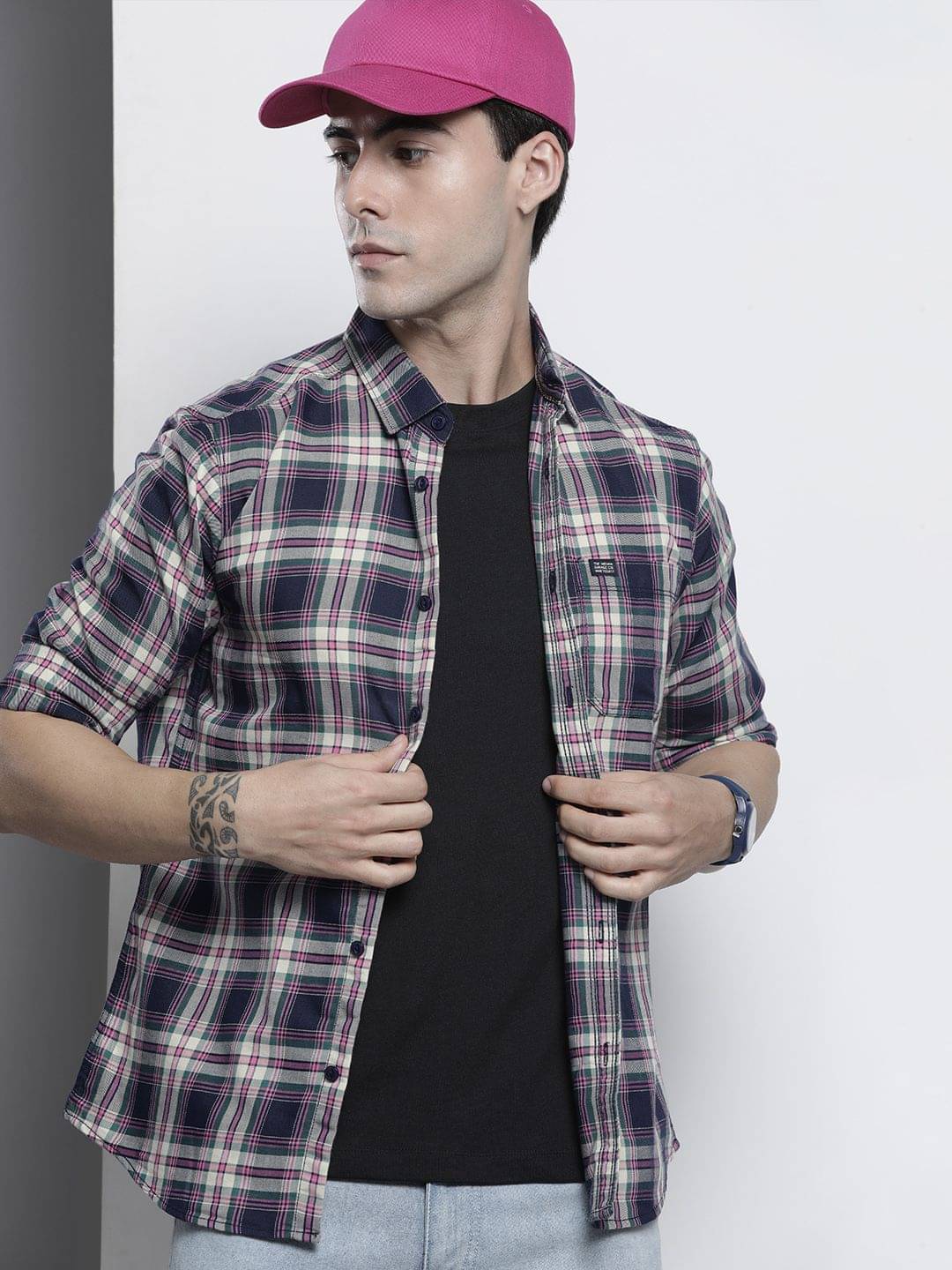     			The Indian Garage Co Men Black Comfort Tartan Checks Checked Casual Shirt