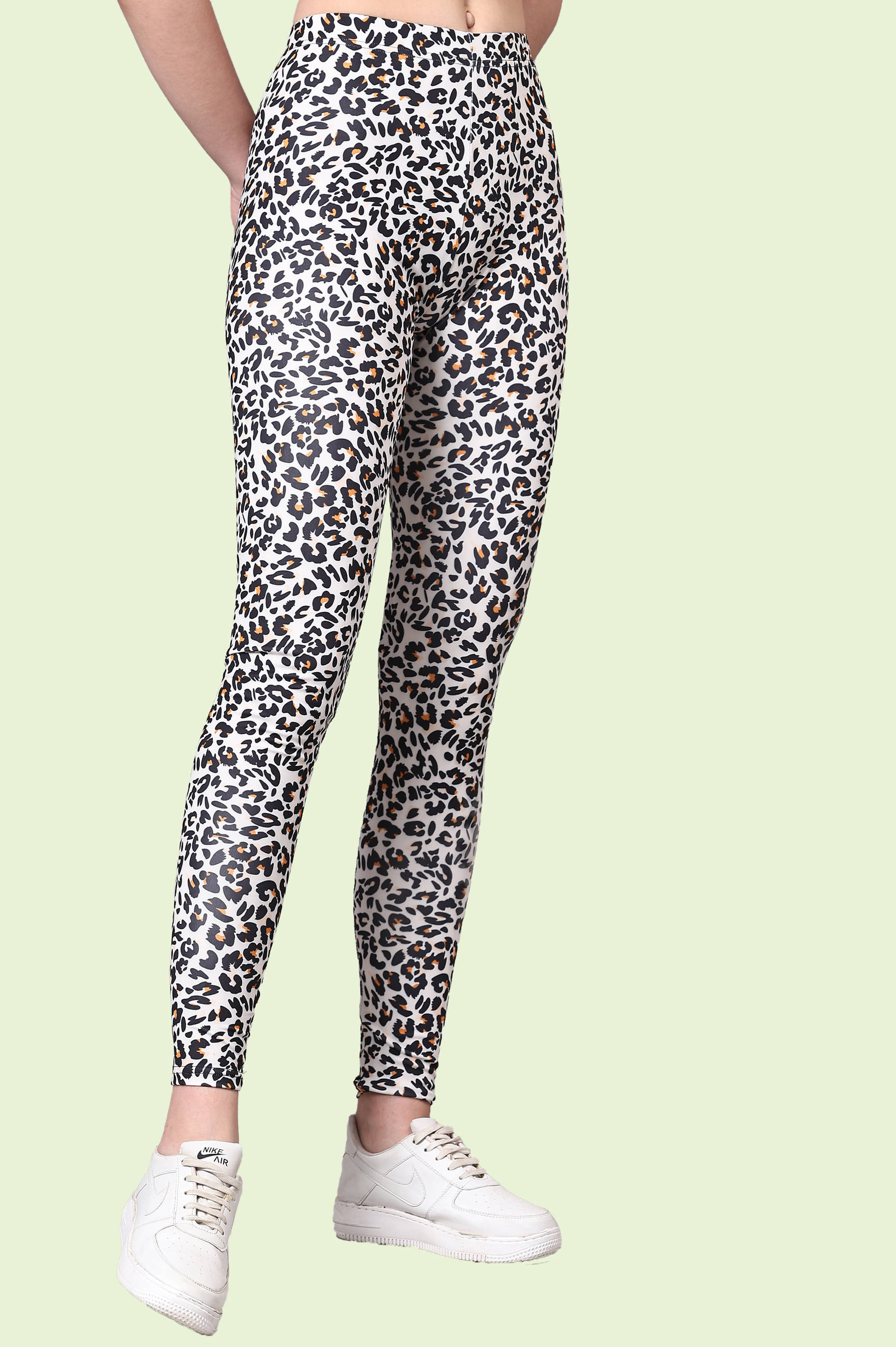 DTR FASHION - Cotton Blend Regular Fit Multicolor Women's Jeggings ( Pack of 1 )     			DTR FASHION - Cotton Blend Regular Fit Multicolor Women's Jeggings ( Pack of 1 )