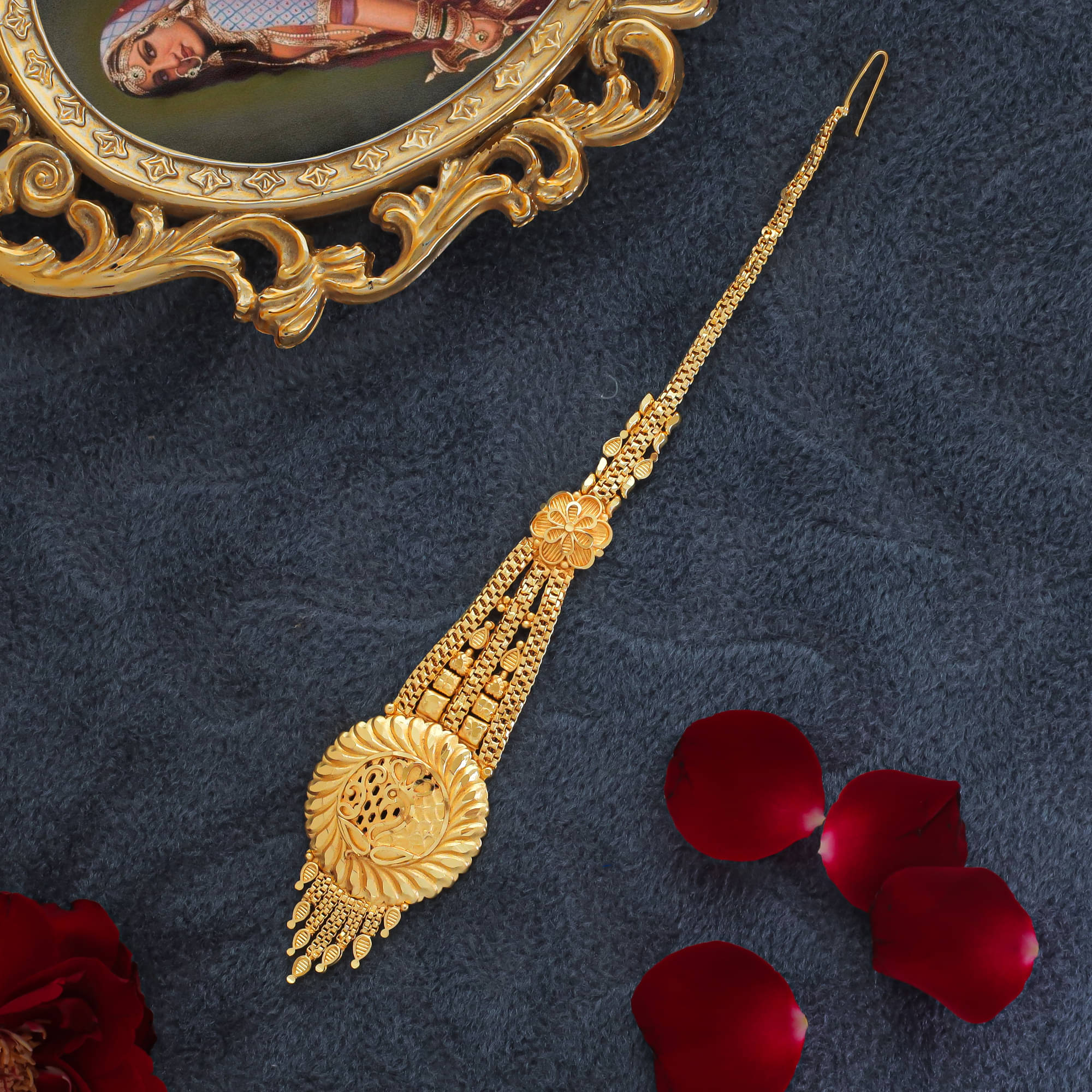 Drashti Collection Golden Maang Tikka ( Pack of 1 ) Drashti Collection Golden Maang Tikka ( Pack of 1 )