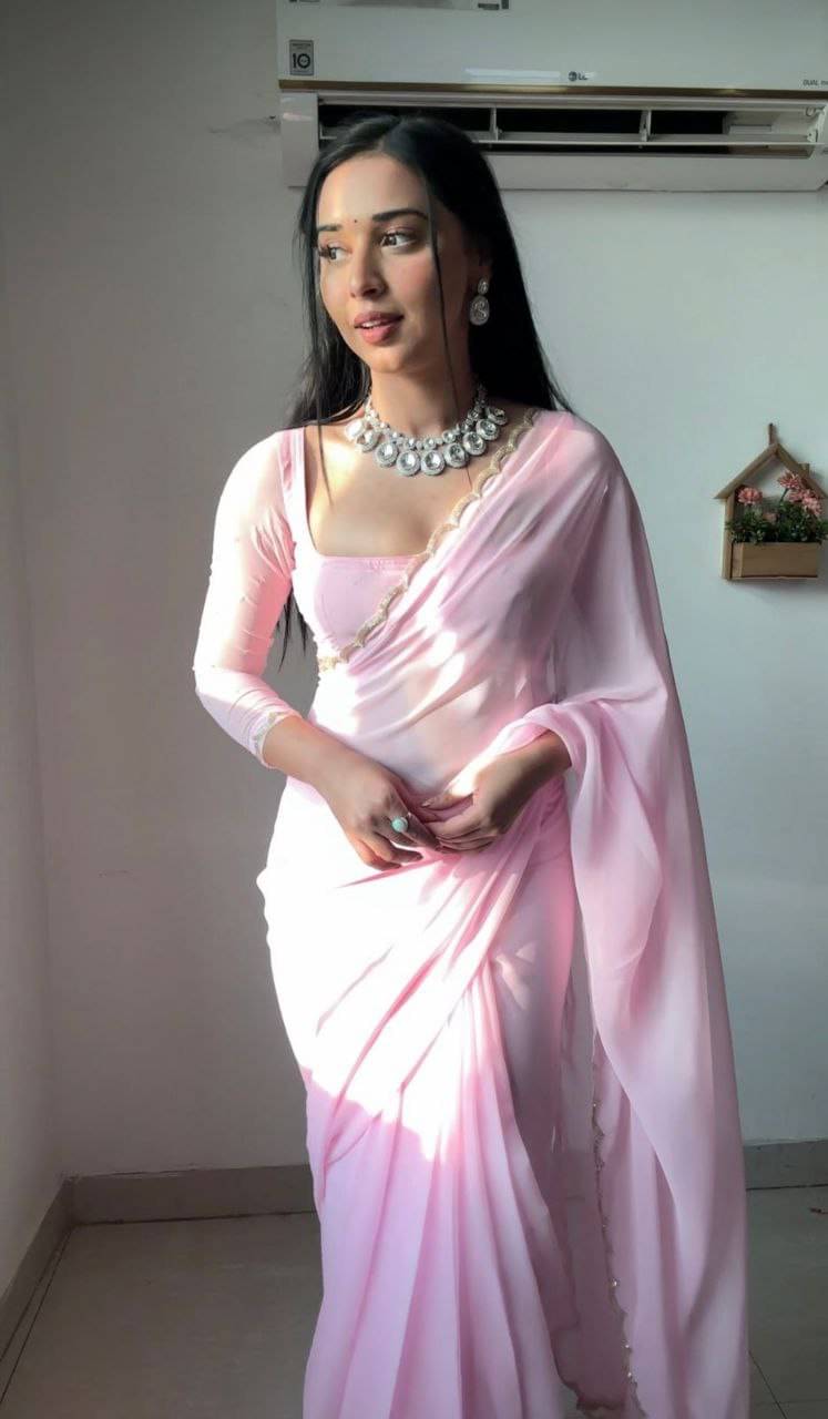 JINAL & JINAL Georgette Solid Saree With Unstitched Blouse Piece ( Pink ) JINAL & JINAL Georgette Solid Saree With Unstitched Blouse Piece ( Pink )