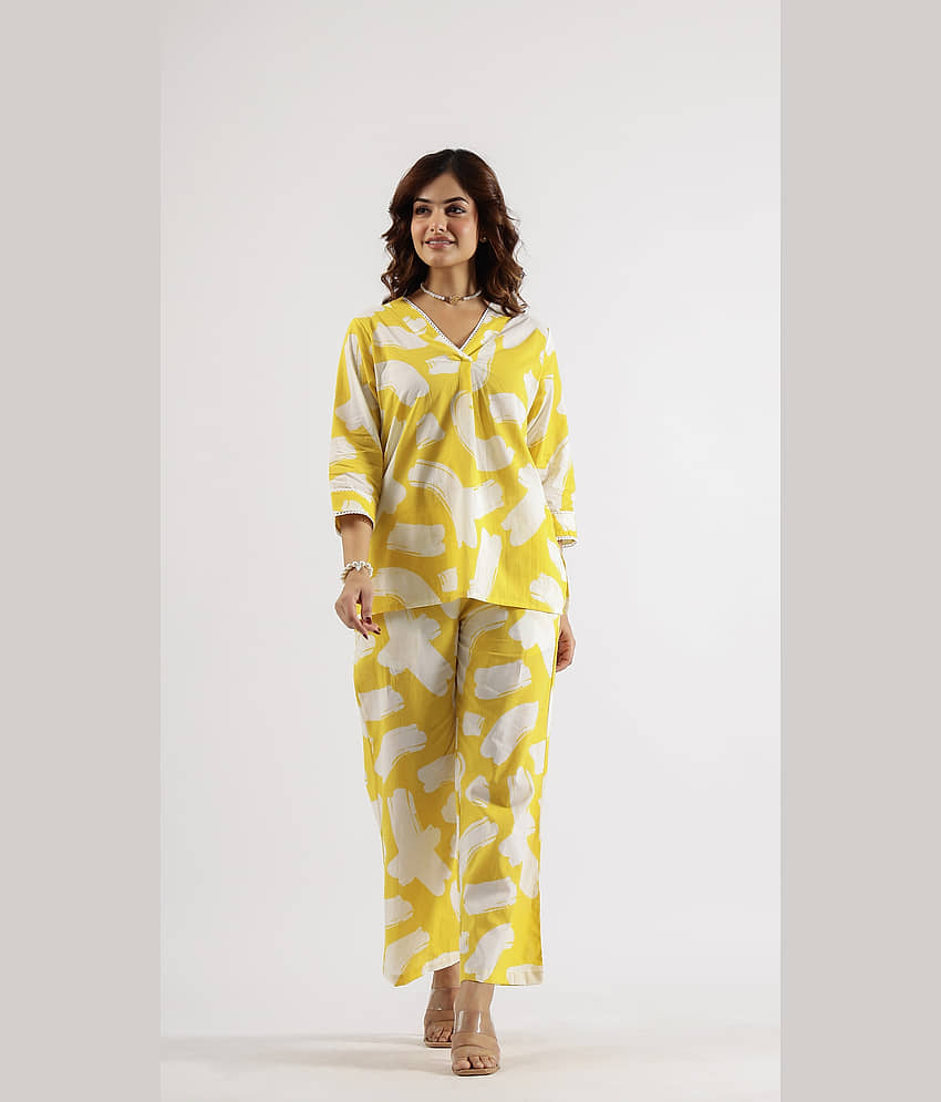 Label Flavia Women Printed Top With Palazzos Co-Ord Set ( Yellow )