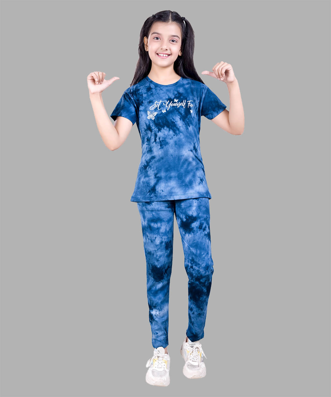     			Little Funky Pack of 1 Girls Cotton Top With Pants ( Blue )