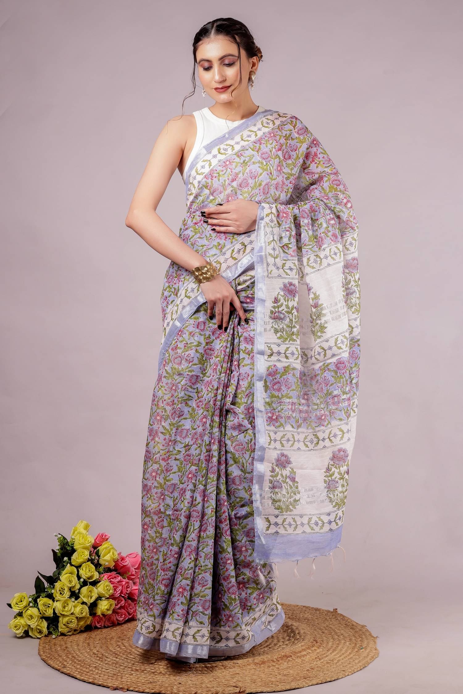     			NOITAERCPR Linen Printed Saree With Unstitched Blouse Piece ( Multicolor )