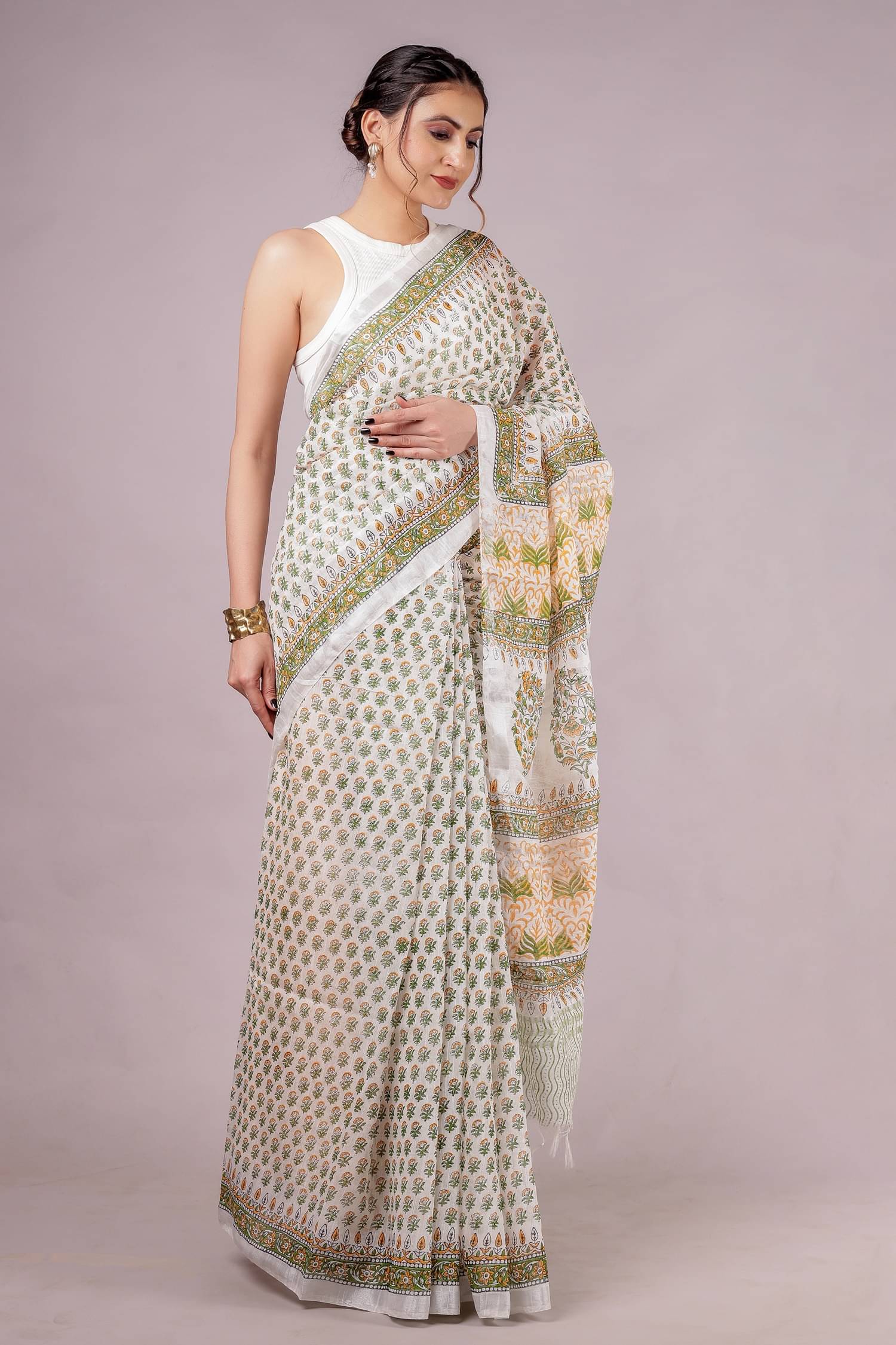     			NOITAERCPR Linen Printed Saree With Unstitched Blouse Piece ( Multicolor )