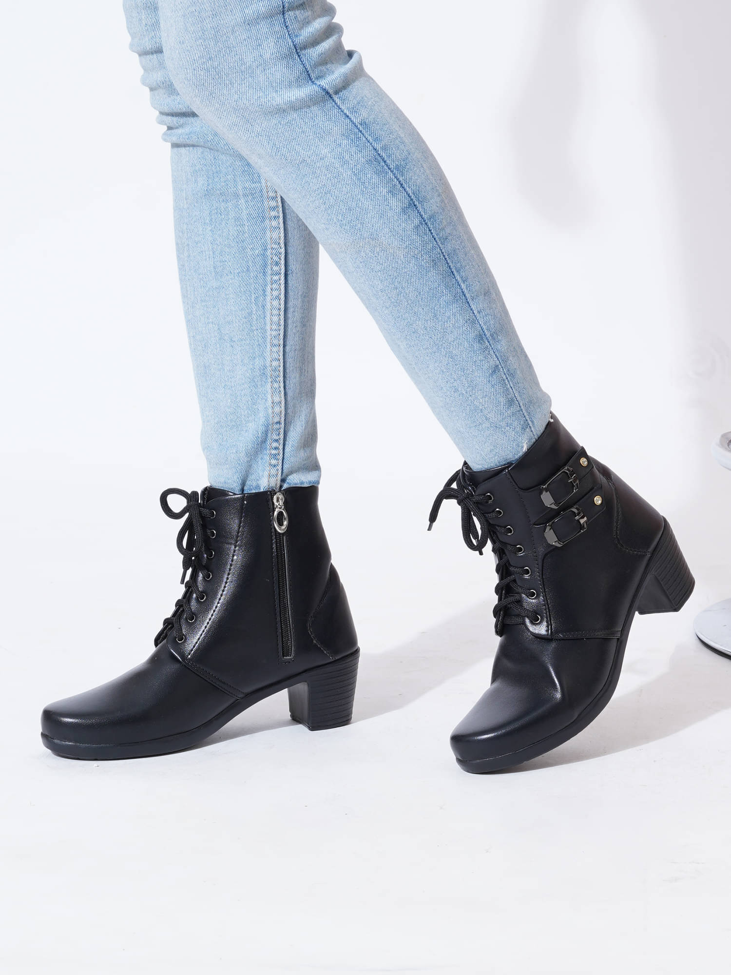 PLANET WALK Black Women's Ankle Length Boots PLANET WALK Black Women's Ankle Length Boots