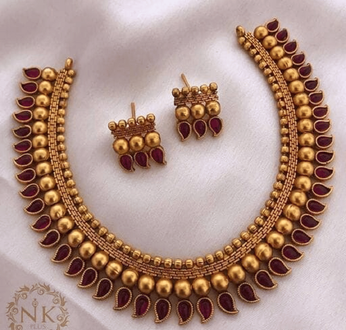 RIENTA JWL Red Alloy Necklace Set ( Pack of 1 )