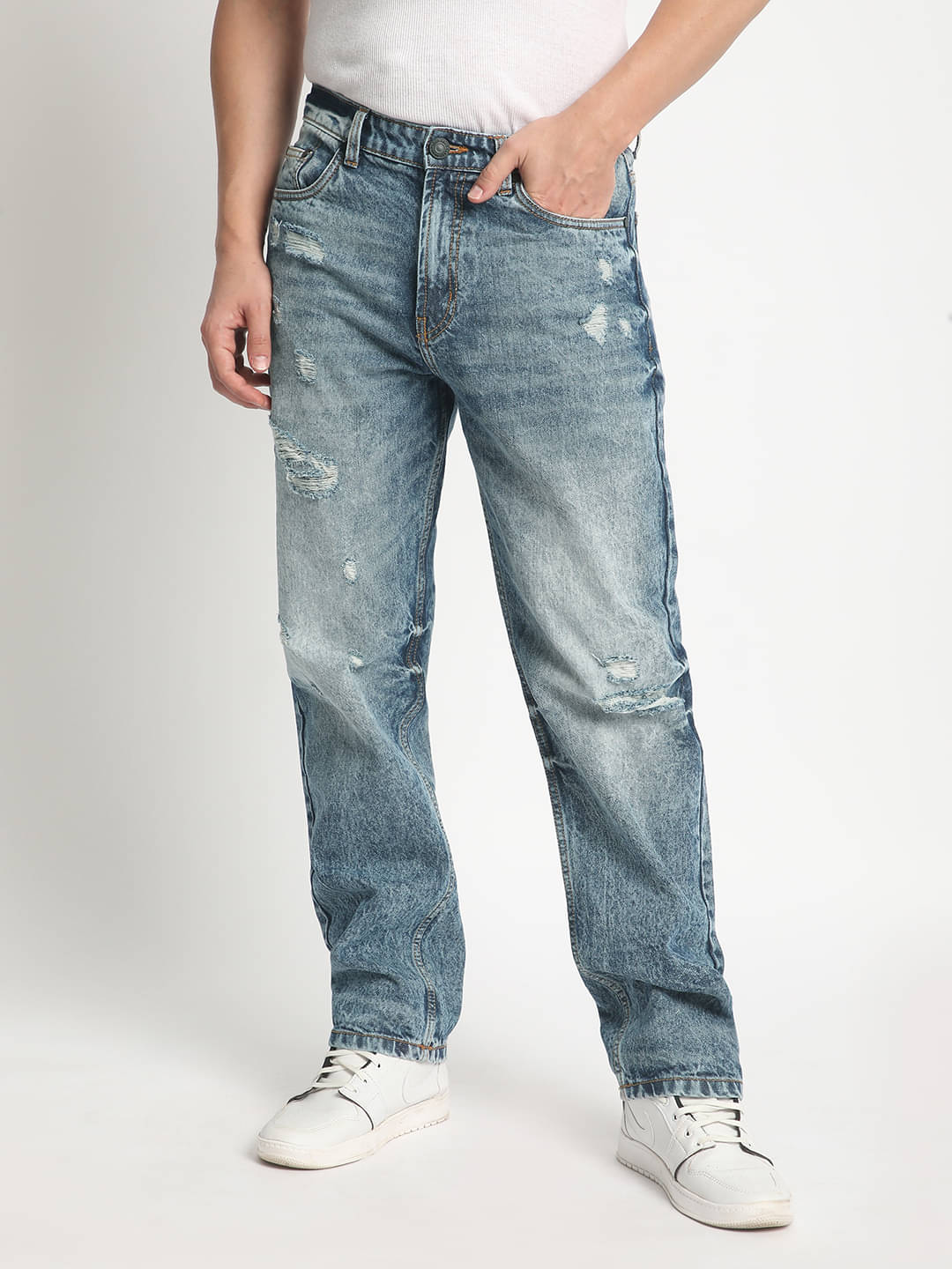 Bene Kleed Men Straight Fit Mildly Distressed Heavy Fade Pure Cotton Jeans     			Bene Kleed Men Straight Fit Mildly Distressed Heavy Fade Pure Cotton Jeans