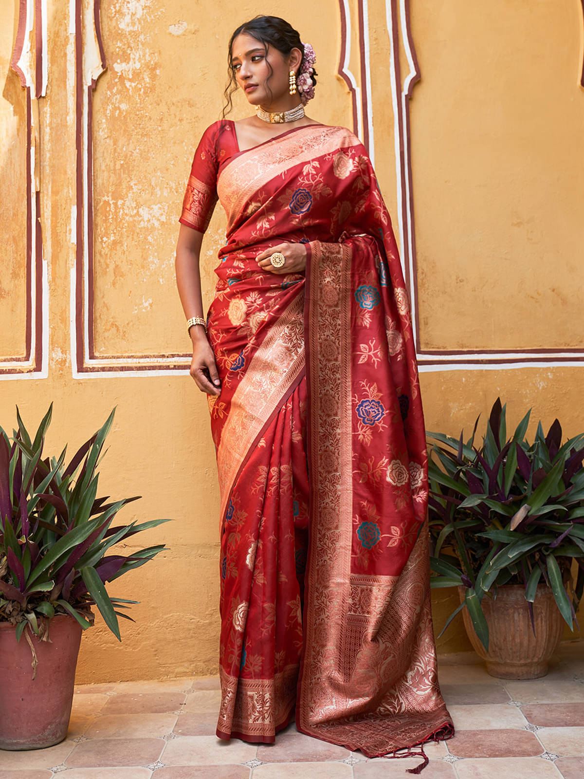     			Janasya Banarasi Silk Woven Saree With Unstitched Blouse Piece ( Red )