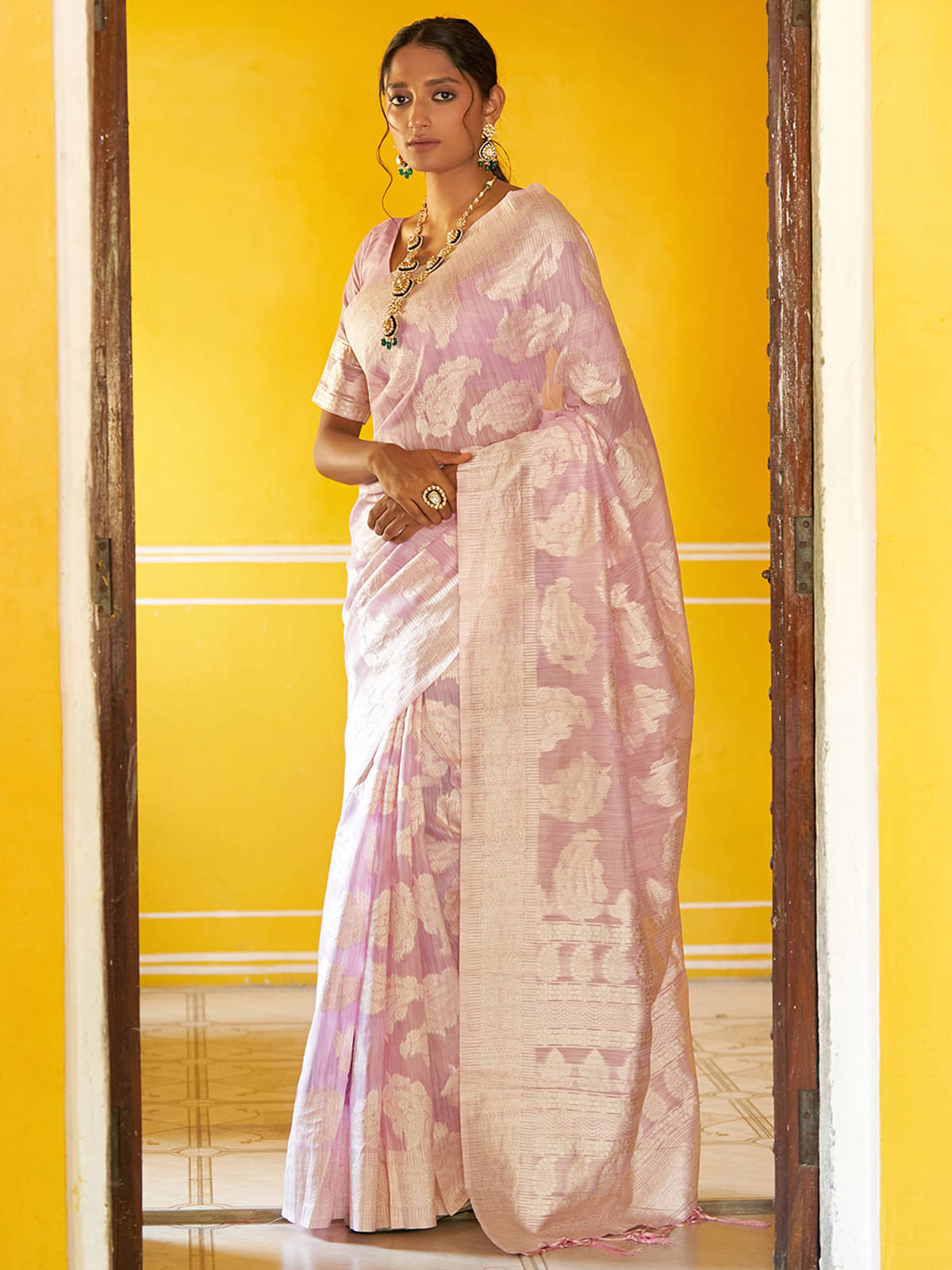 Janasya Linen Woven Saree With Unstitched Blouse Piece ( Lavender )     			Janasya Linen Woven Saree With Unstitched Blouse Piece ( Lavender )