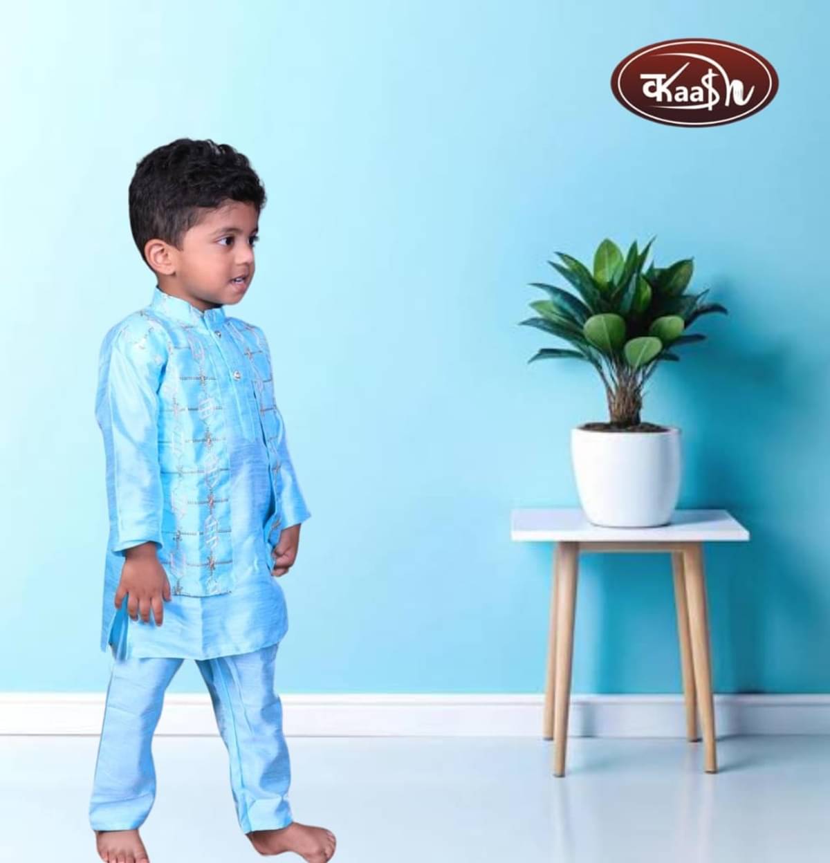     			Kaash Boys Cotton Blend Thread Work - Pattern Kurta Pyjama Set ( Sky Blue , Pack of 1 )