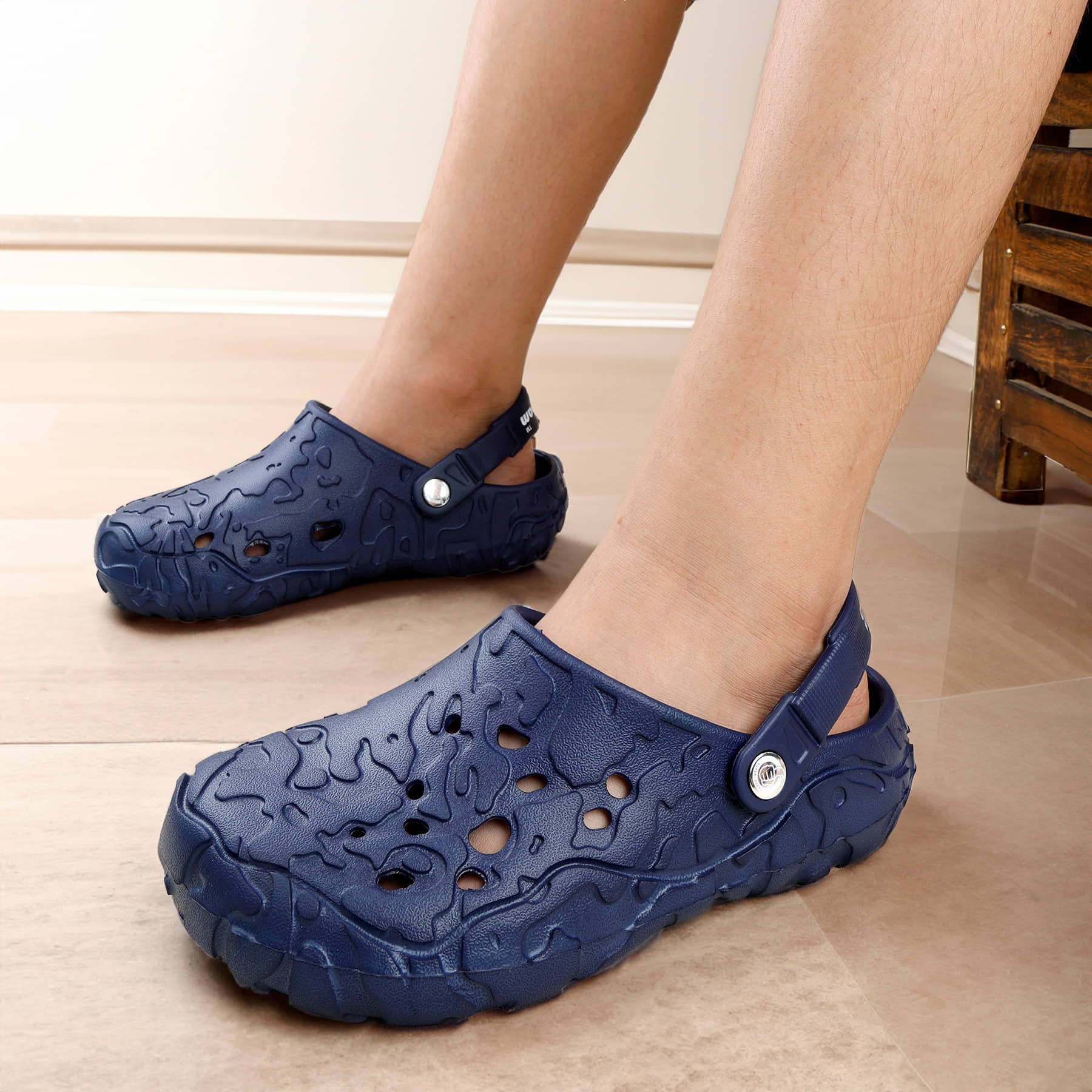 PM Traders - Blue Men's Clogs