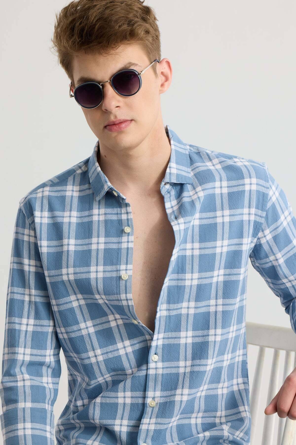 U TURN Cotton Blend Slim Fit Checks Full Sleeves Men's Casual Shirt - Blue ( Pack of 1 ) U TURN Cotton Blend Slim Fit Checks Full Sleeves Men's Casual Shirt - Blue ( Pack of 1 )