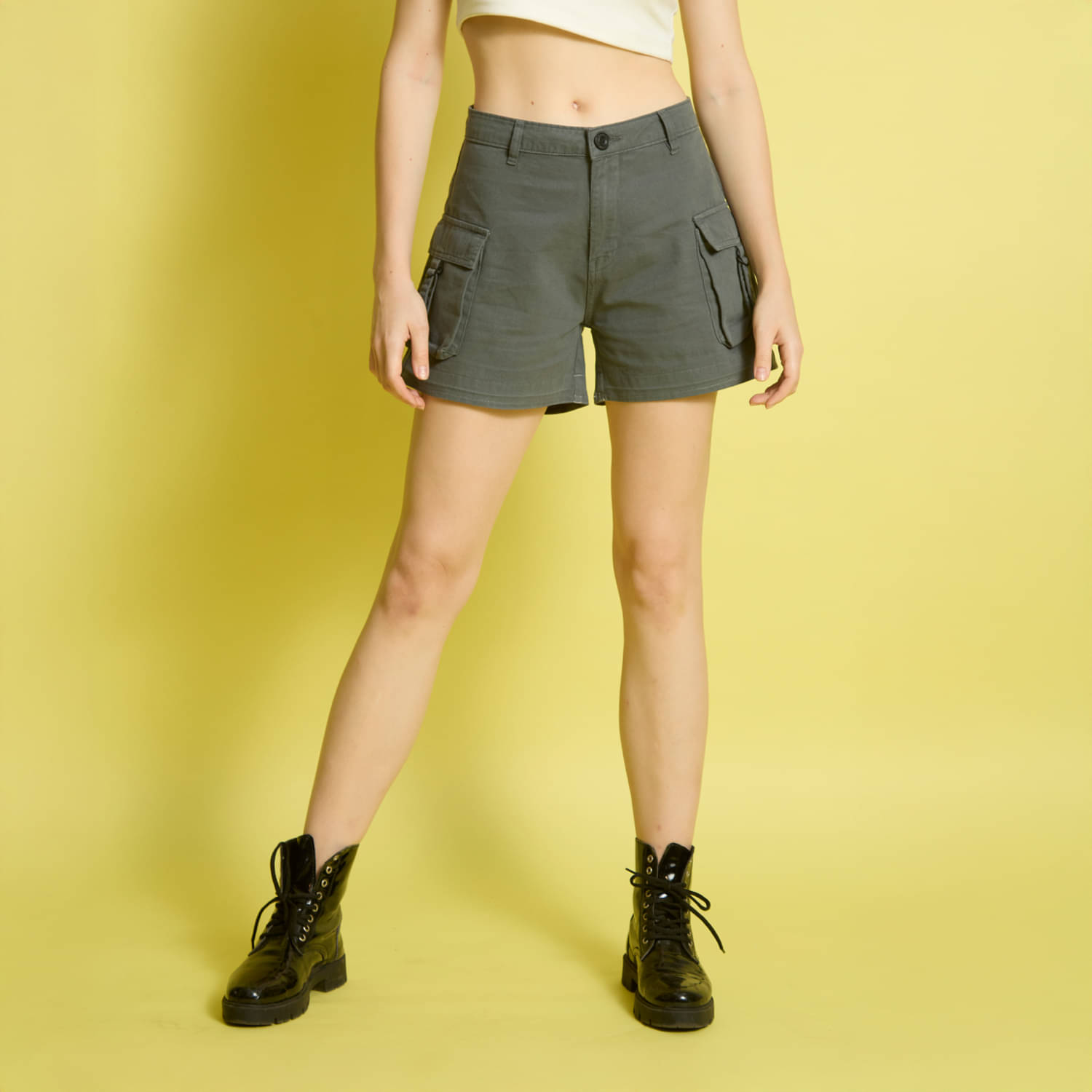 Bene Kleed Women Cotton Casual High-Rise Cargo Shorts Bene Kleed Women Cotton Casual High-Rise Cargo Shorts