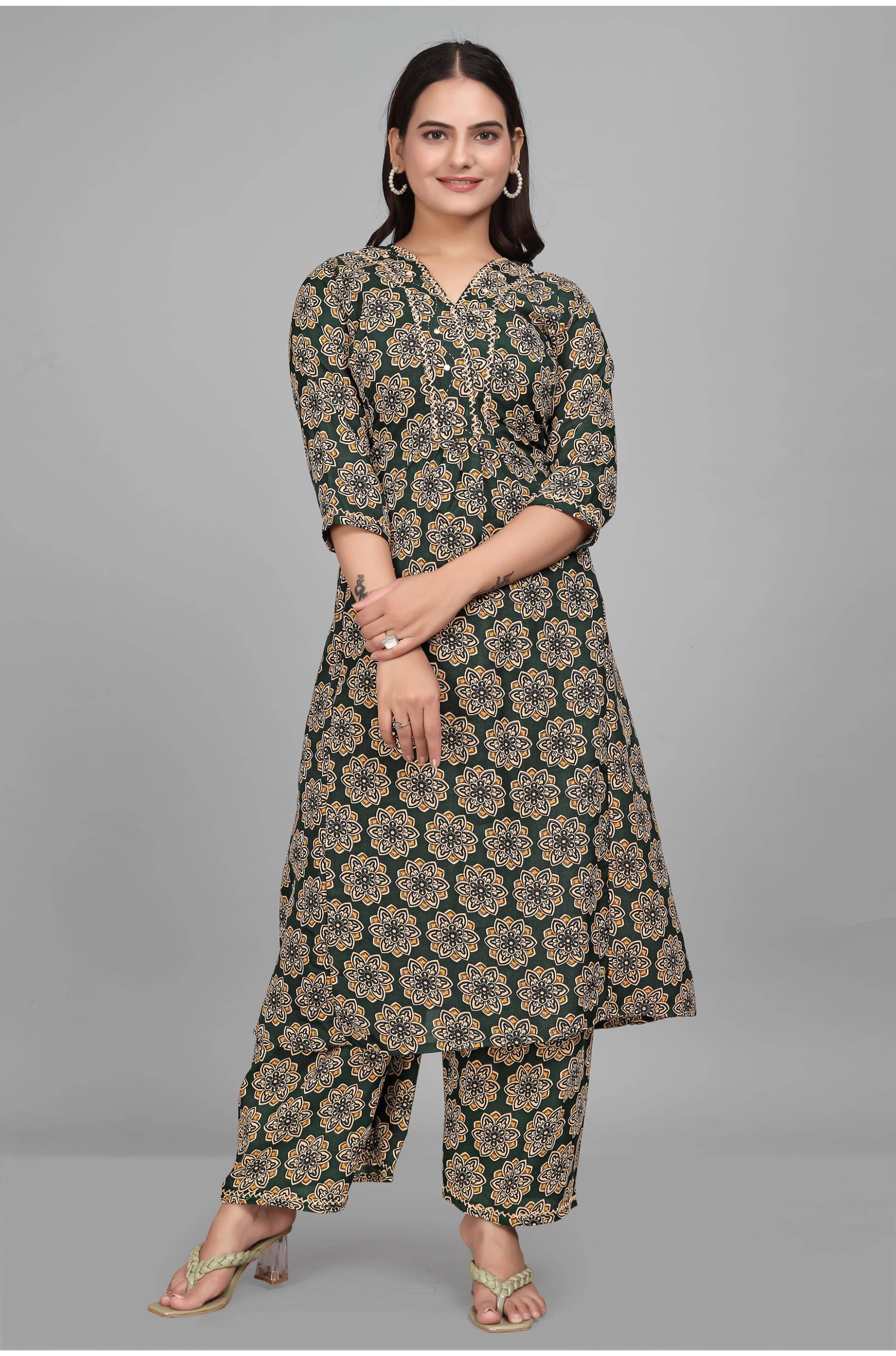 Devakii Cotton Blend Printed Kurti With Palazzo Women's Stitched Salwar Suit - Green ( Pack of 1 ) Devakii Cotton Blend Printed Kurti With Palazzo Women's Stitched Salwar Suit - Green ( Pack of 1 )