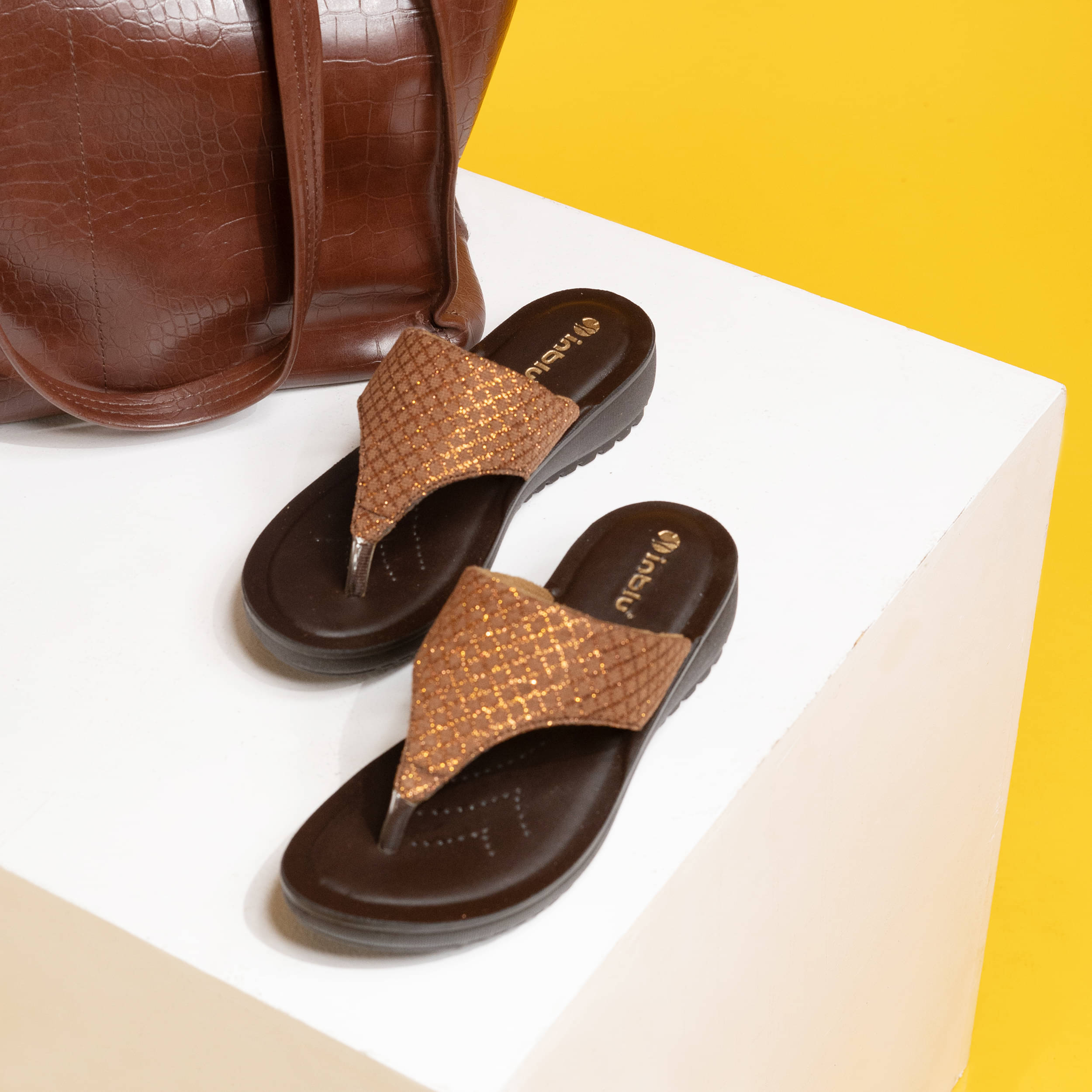     			Inblu Bronze Women's Slipper