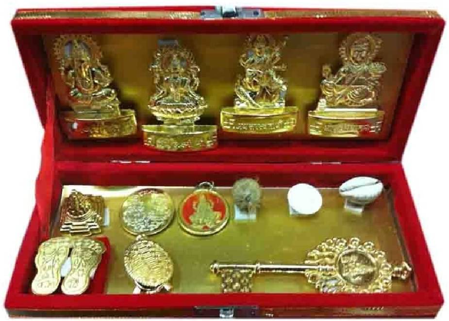     			Shri Astha Vinayak Brass Lakshmi Ganesha Saraswati Idol ( 2 cm )