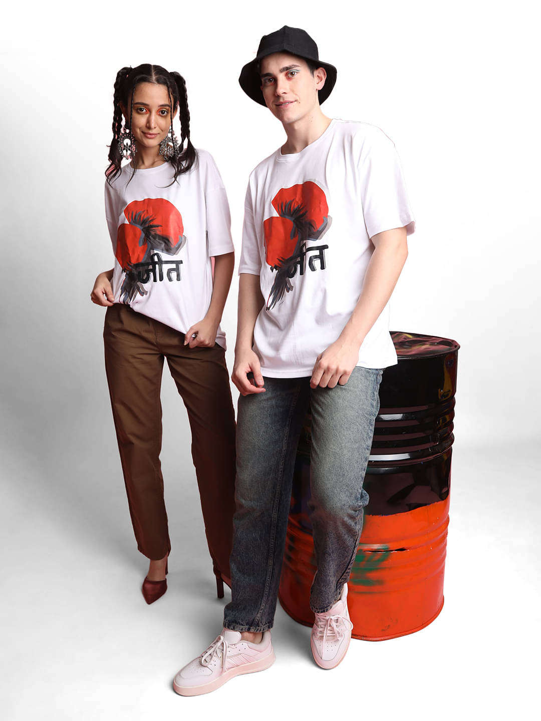     			Bene Kleed Unisex Printed Applique T-shirt