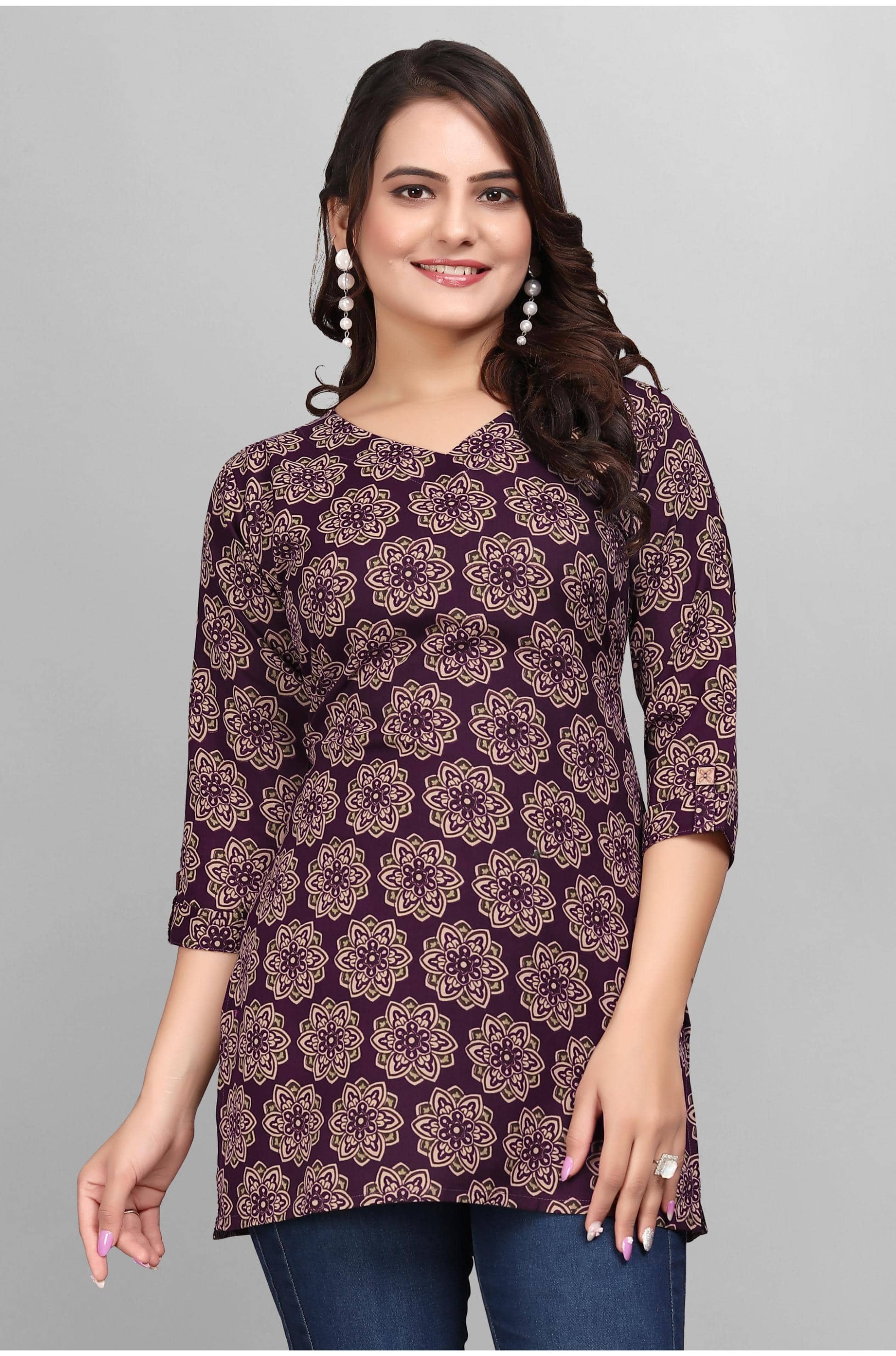 Devakii Women's Cotton Blend Regular Top ( Purple )