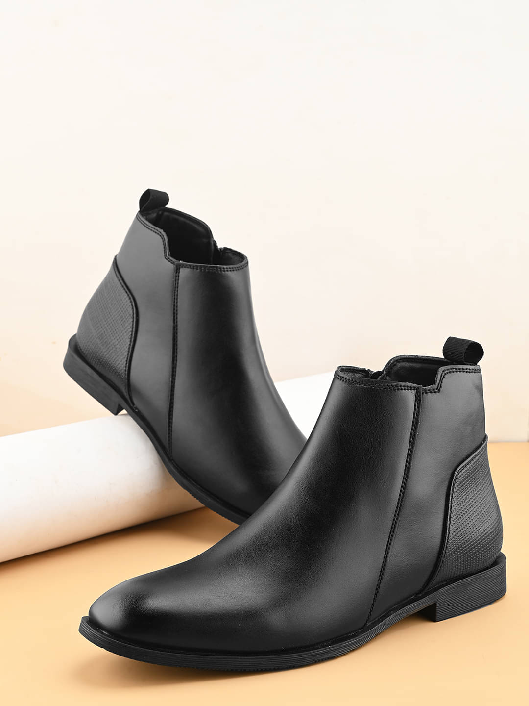     			Fentacia Black Men's Chelsea Boots