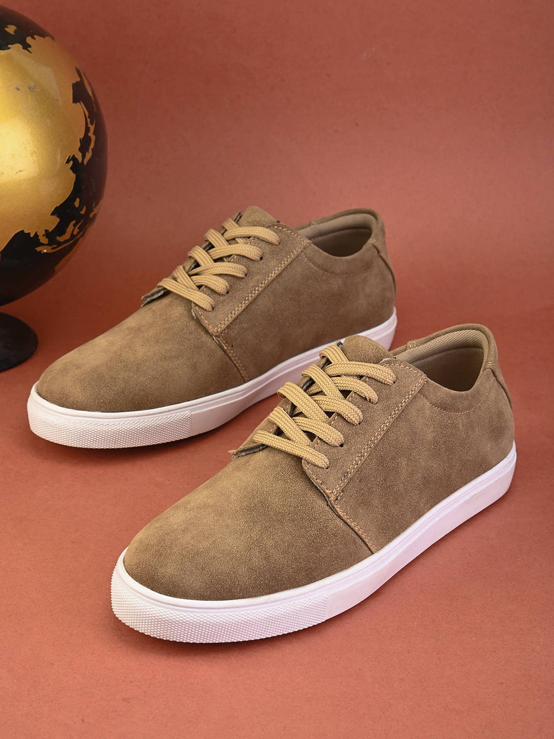     			Fentacia MEN CASUAL SHOES Beige Men's Lifestyle Shoes