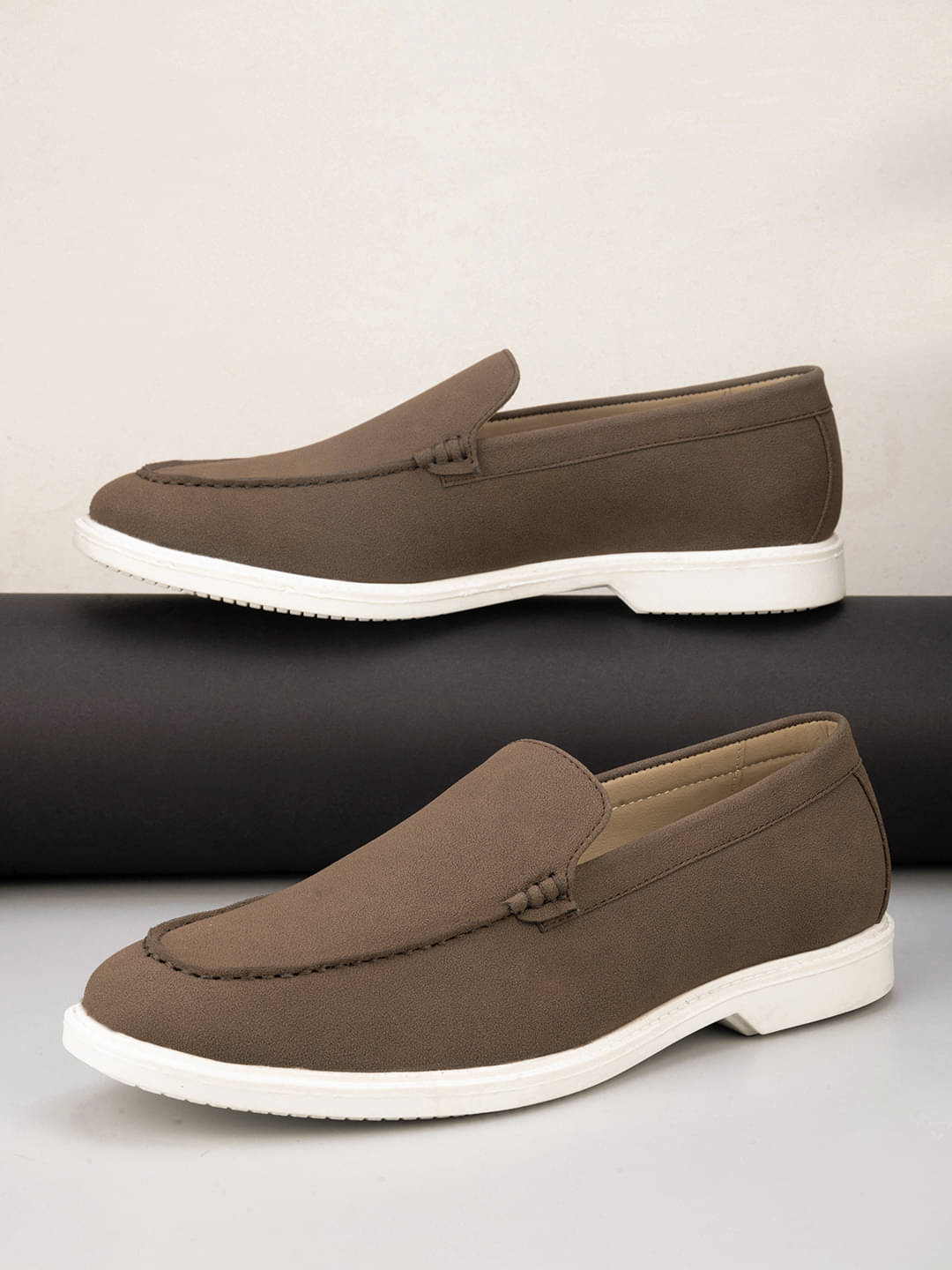 Fentacia MEN CASUAL SHOES Brown Men's Slip-on Shoes Fentacia MEN CASUAL SHOES Brown Men's Slip-on Shoes