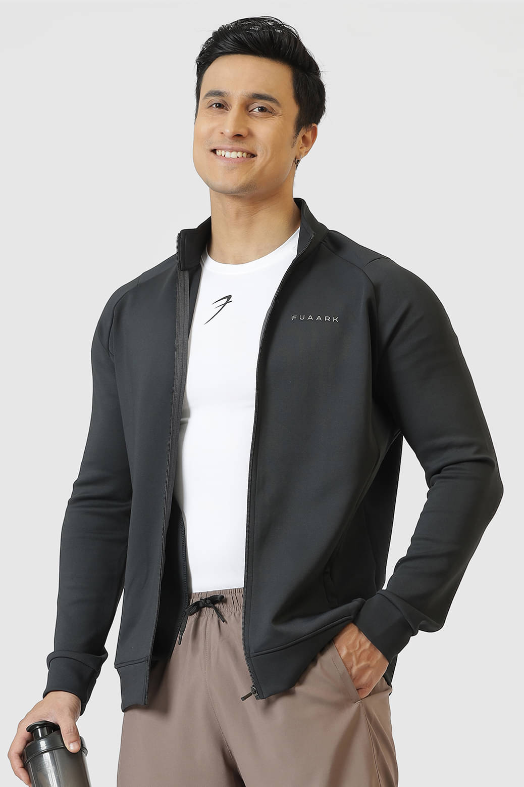     			Fuaark Black Polyester Men's Gym Jacket ( Pack of 1 )