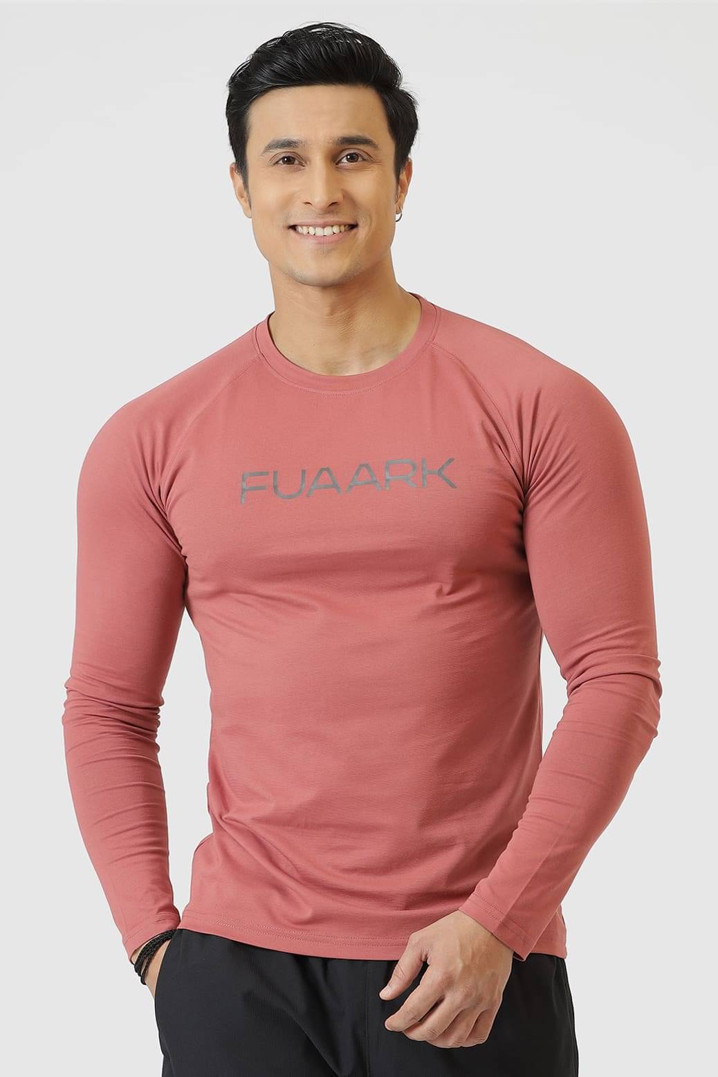     			Fuaark Red Cotton Slim Fit Men's Sports T-Shirt ( Pack of 1 )