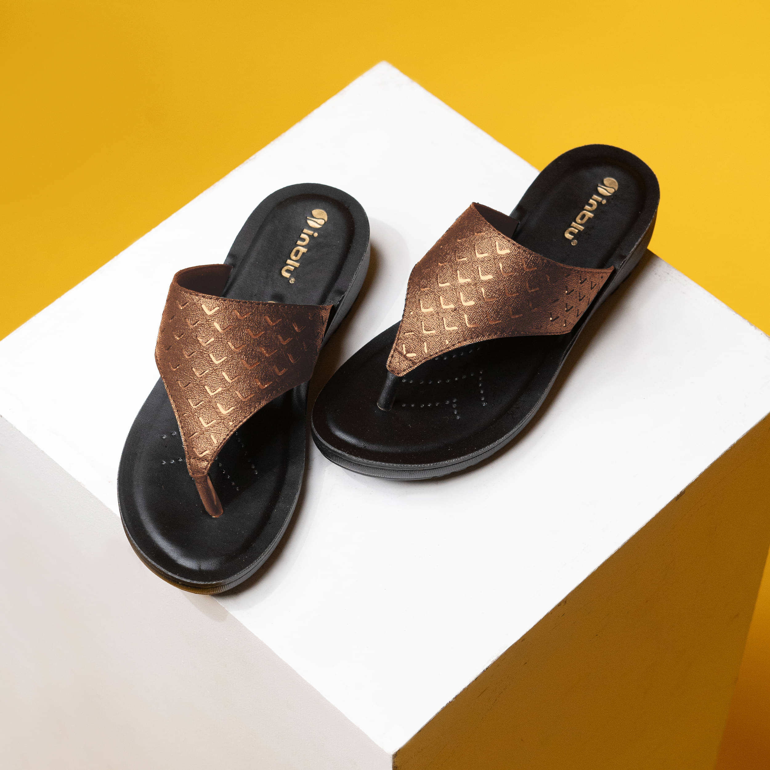    			Inblu Bronze Women's Slipper