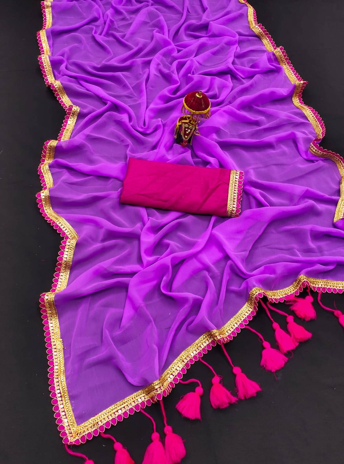 Kalpana Creation Georgette Solid Saree With Unstitched Blouse Piece ( Lavender ) Kalpana Creation Georgette Solid Saree With Unstitched Blouse Piece ( Lavender )