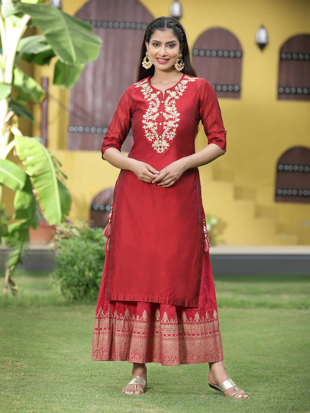 Kurta Pack of 2 Chanderi Solid Straight Women's Kurti - ( Maroon ) Kurta Pack of 2 Chanderi Solid Straight Women's Kurti - ( Maroon )