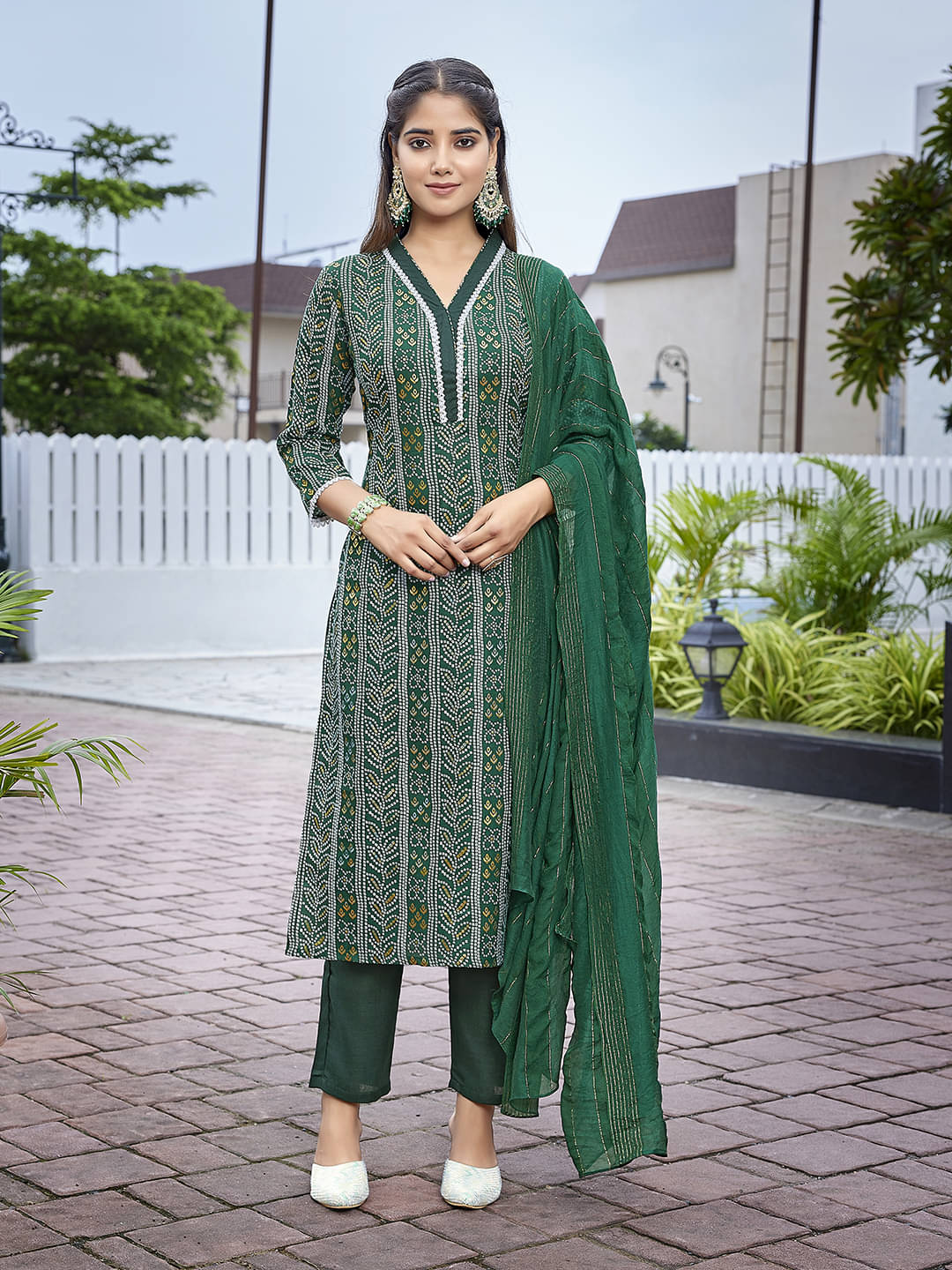 Royal Export Cotton Blend Printed Kurti With Pants Women's Stitched Salwar Suit - Green ( Pack of 1 ) Royal Export Cotton Blend Printed Kurti With Pants Women's Stitched Salwar Suit - Green ( Pack of 1 )