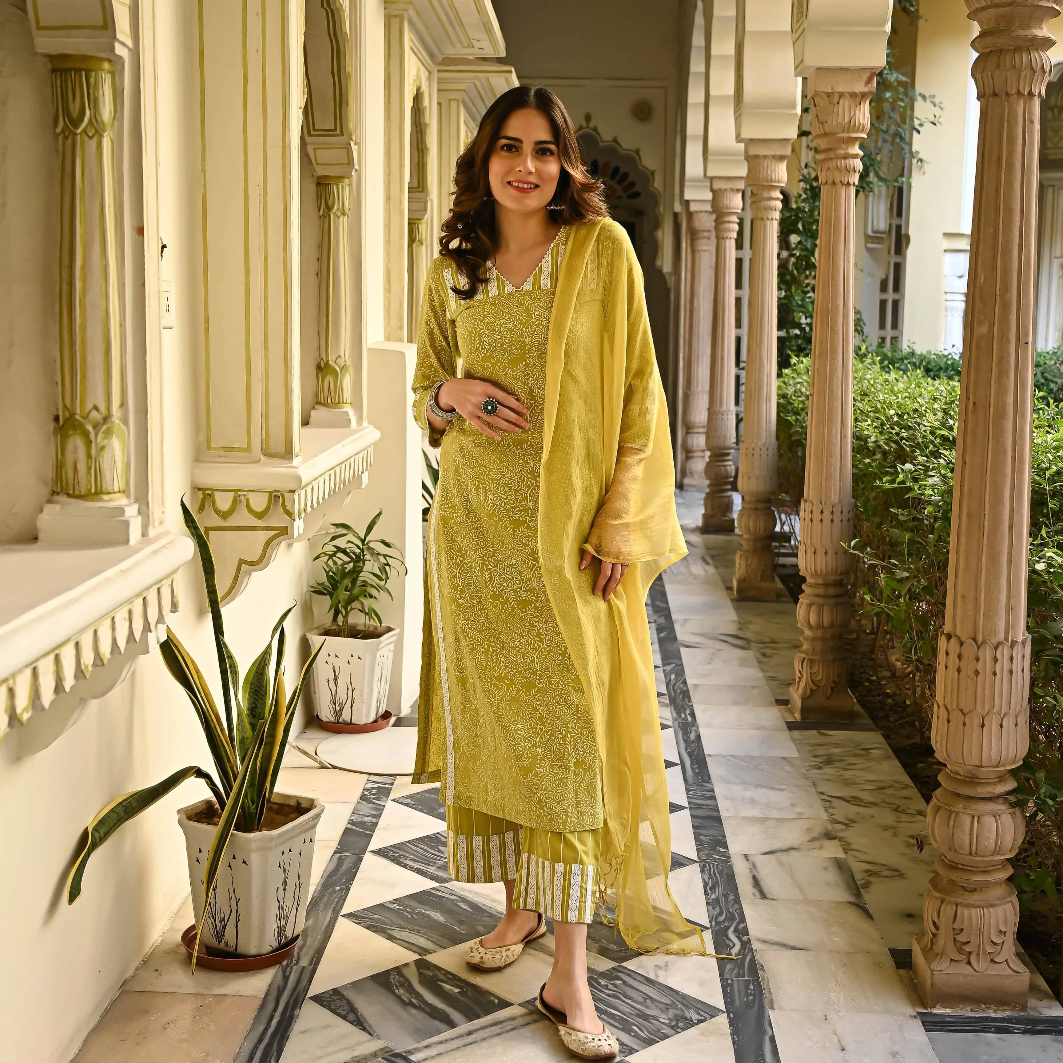     			Royal Export Cotton Blend Printed Kurti With Pants Women's Stitched Salwar Suit - Yellow ( Pack of 1 )