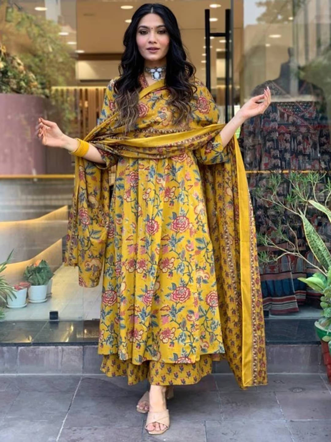 Royal Export Viscose Printed Kurti With Palazzo Women's Stitched Salwar Suit - Yellow ( Pack of 1 )     			Royal Export Viscose Printed Kurti With Palazzo Women's Stitched Salwar Suit - Yellow ( Pack of 1 )