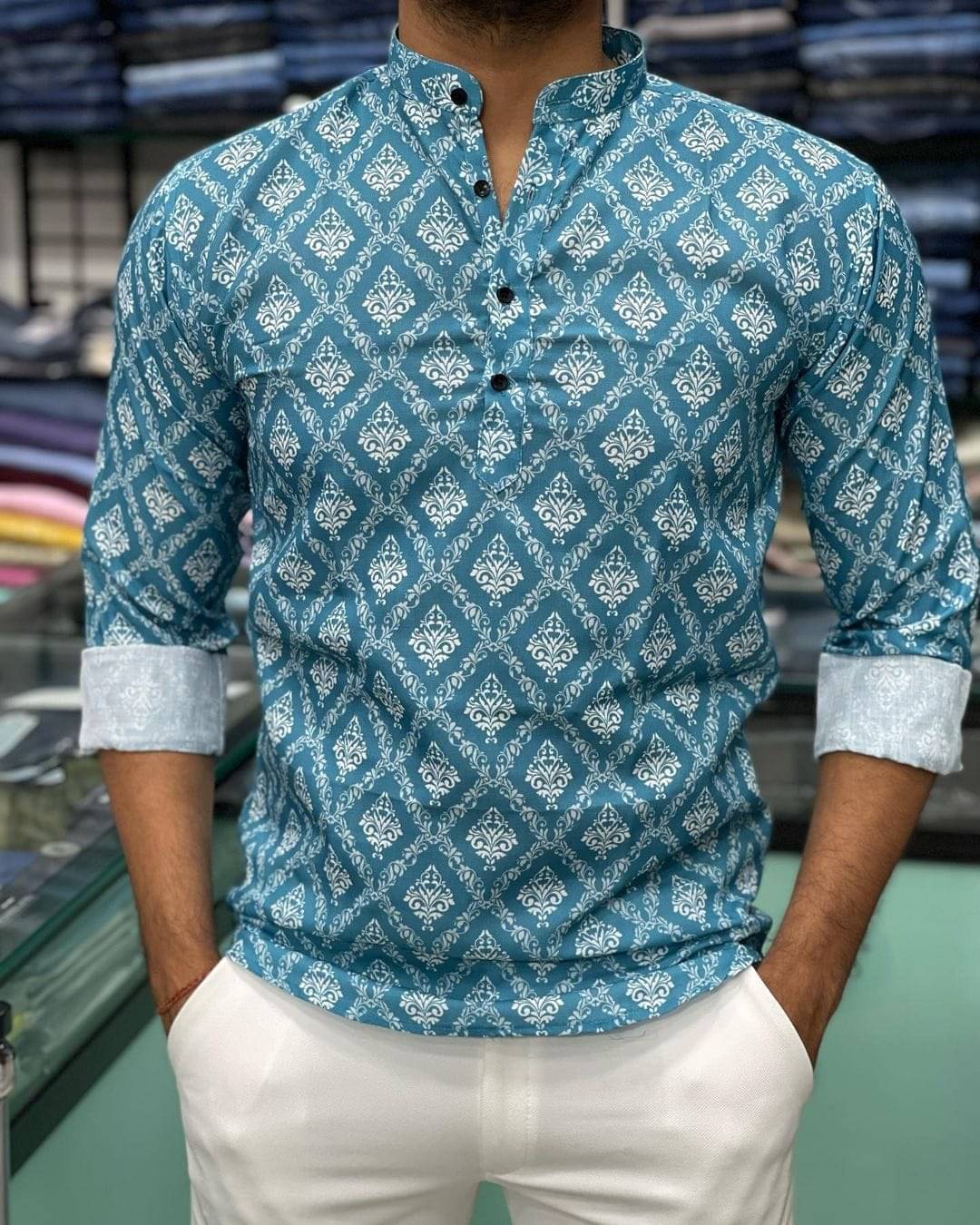 Saadhvi Sky Blue Cotton Blend Men's Regular Kurta ( Pack of 1 )     			Saadhvi Sky Blue Cotton Blend Men's Regular Kurta ( Pack of 1 )