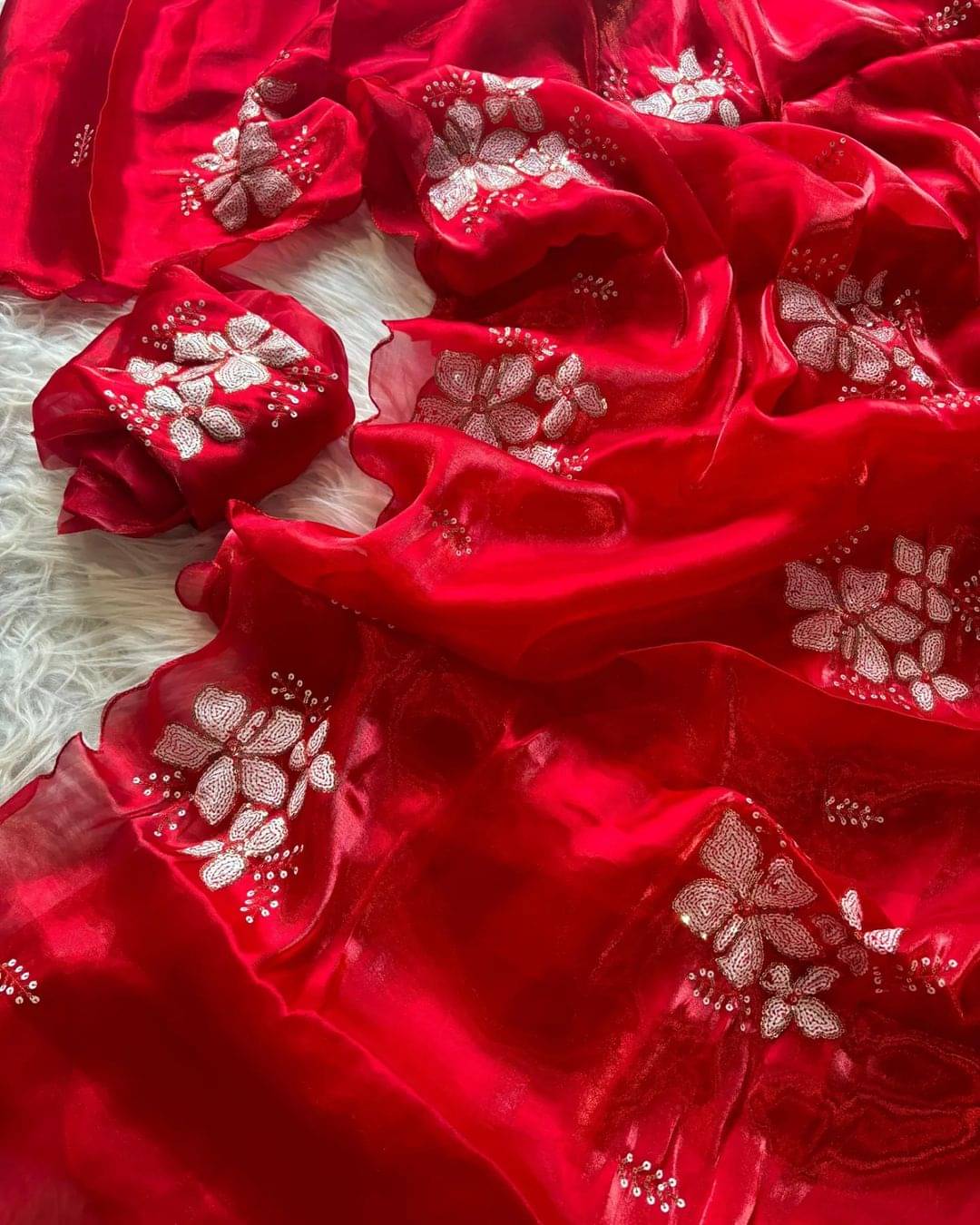 A TO Z CART Organza Embellished Saree With Unstitched Blouse Piece ( Red ) A TO Z CART Organza Embellished Saree With Unstitched Blouse Piece ( Red )