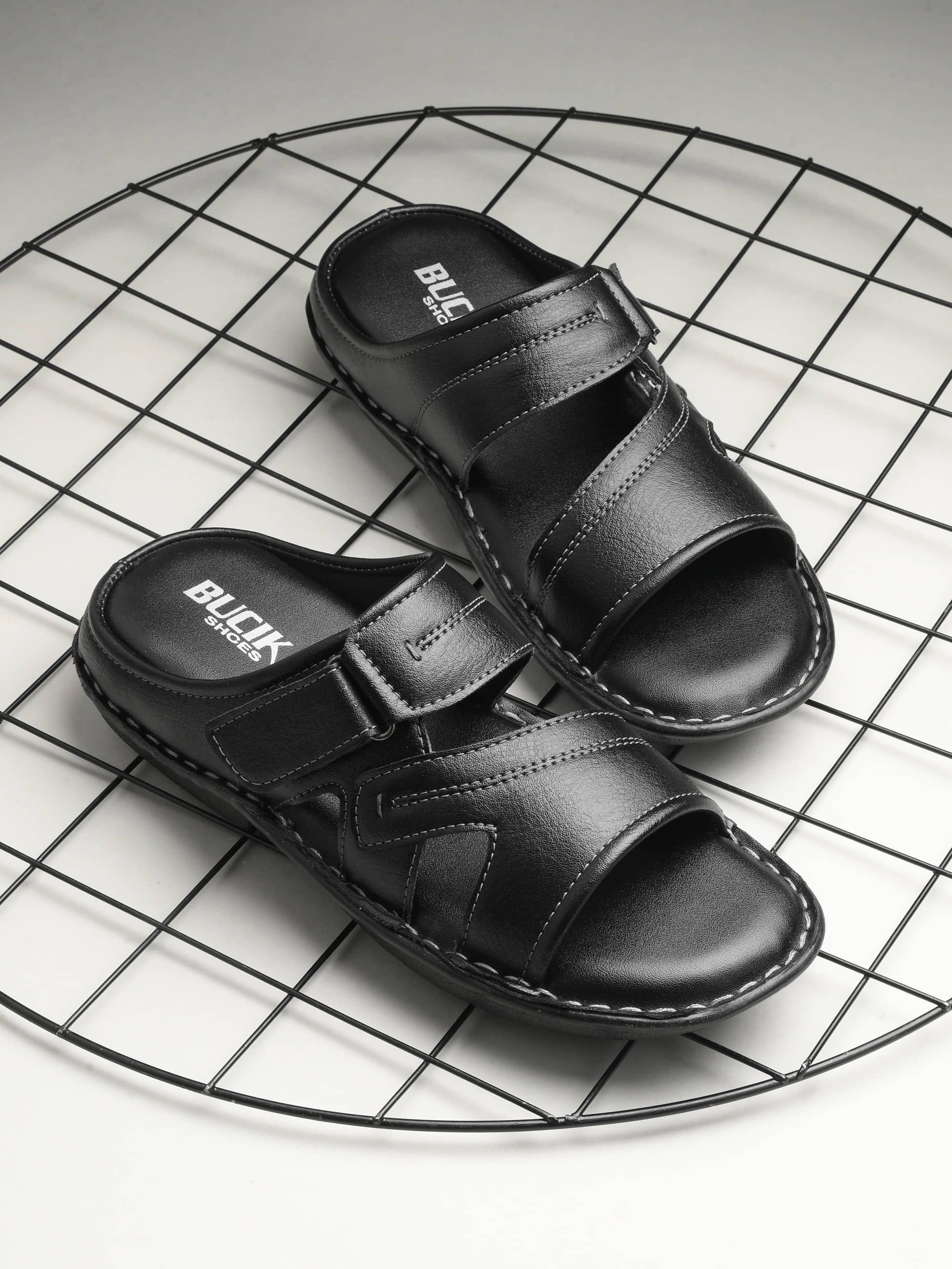 Bucik Black Men's Daily Slipper