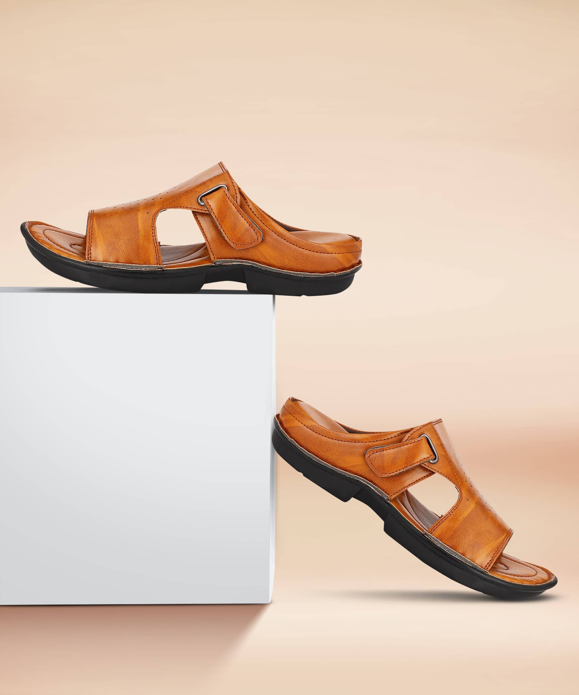 Bucik Tan Men's Daily Slipper