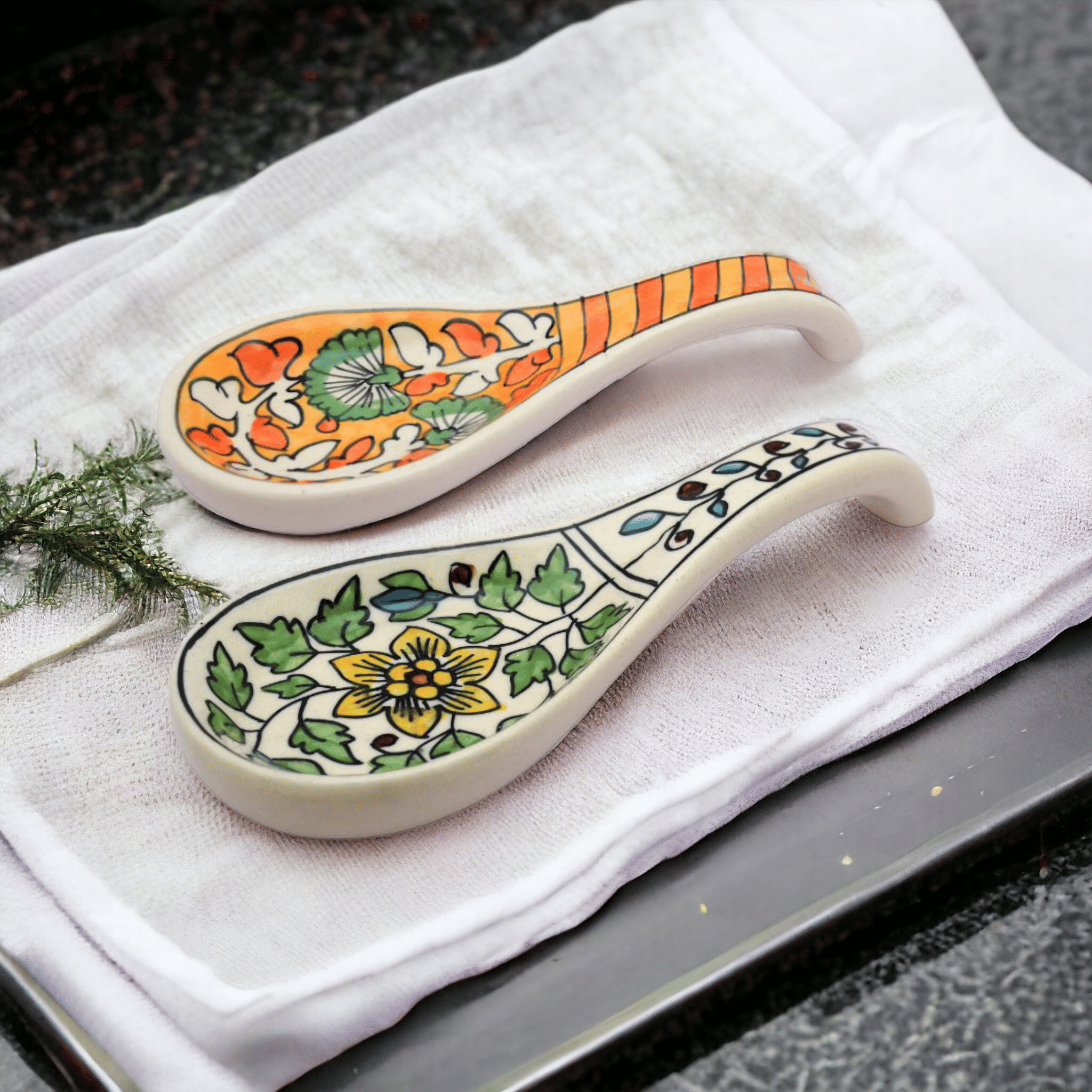 Malaikah orng grn spn Ceramic Printed Cutlery Holder Multi Color ( Pack of 2 ) Malaikah orng grn spn Ceramic Printed Cutlery Holder Multi Color ( Pack of 2 )