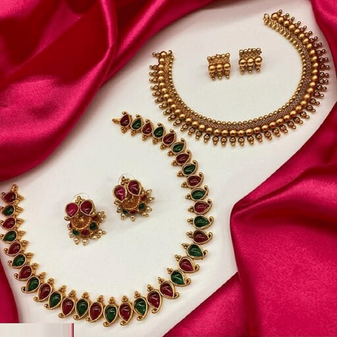     			RIENTA JWL Multi Color Alloy Necklace ( Pack of 2 )