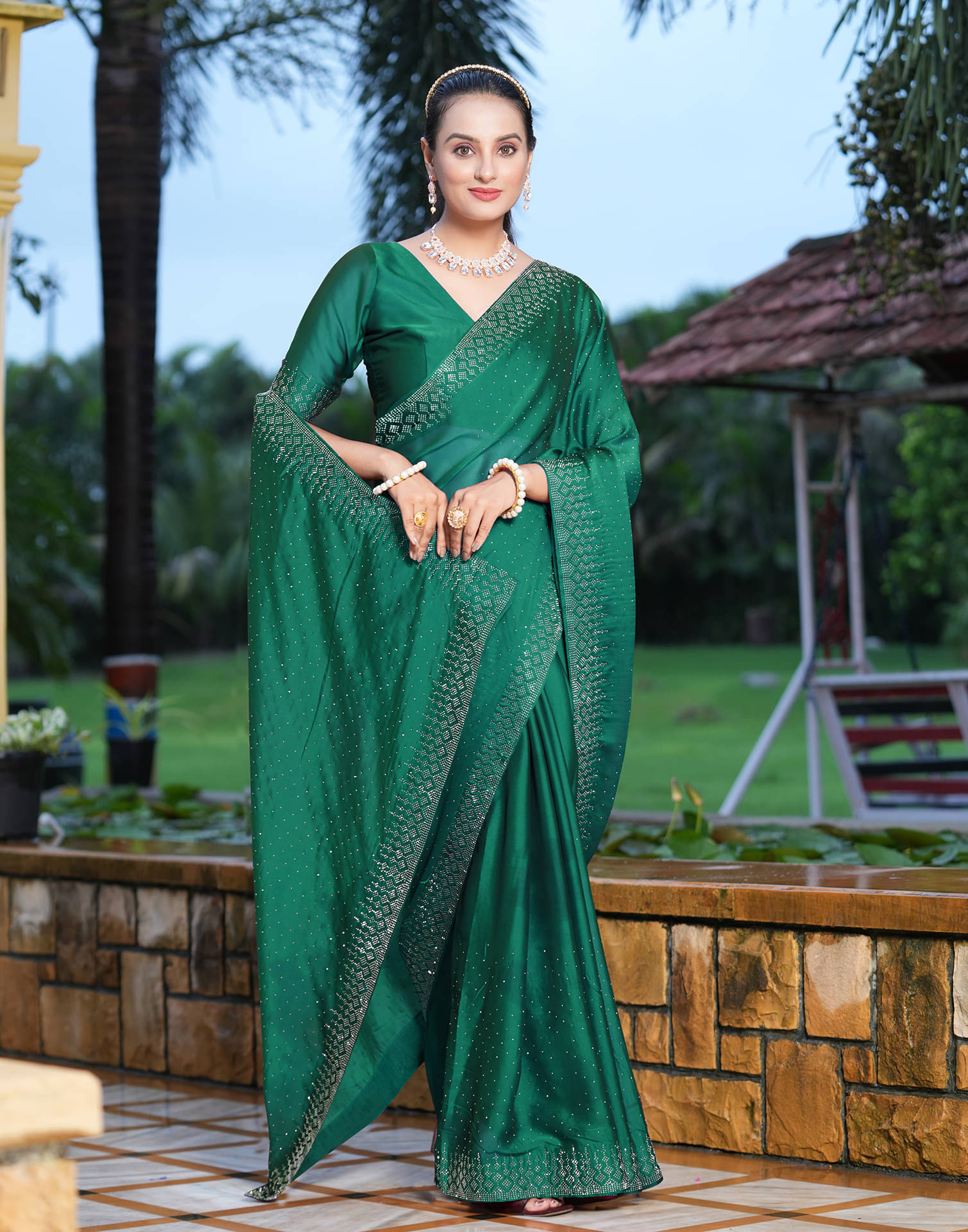     			Samah Georgette Embellished Saree With Unstitched Blouse Piece ( Green )