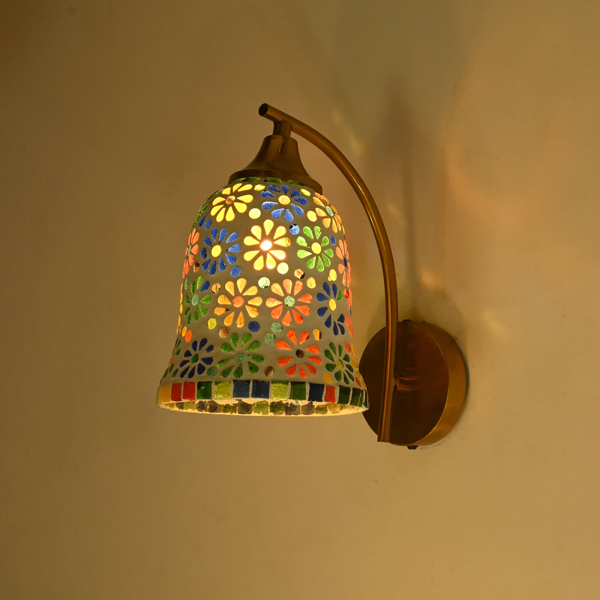 1st Time Multicolor Down Light Wall Lamp ( Pack of 1 ) 1st Time Multicolor Down Light Wall Lamp ( Pack of 1 )