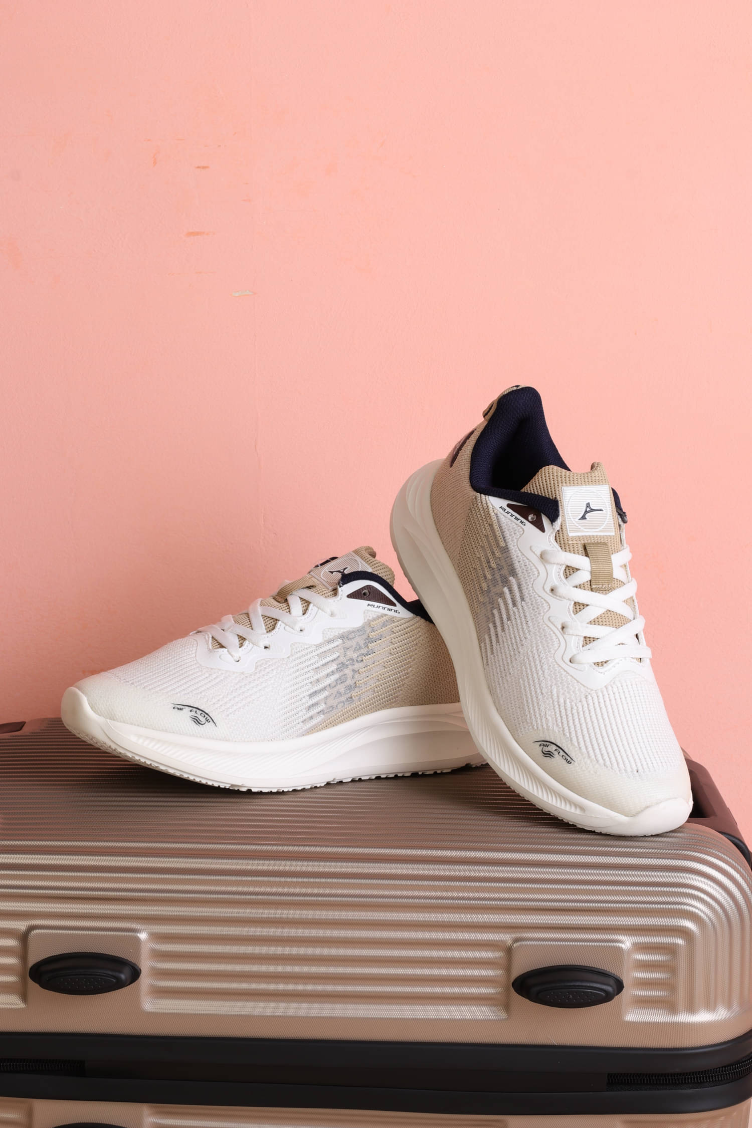     			Abros PLATINUM-ON White Men's Sports Running Shoes