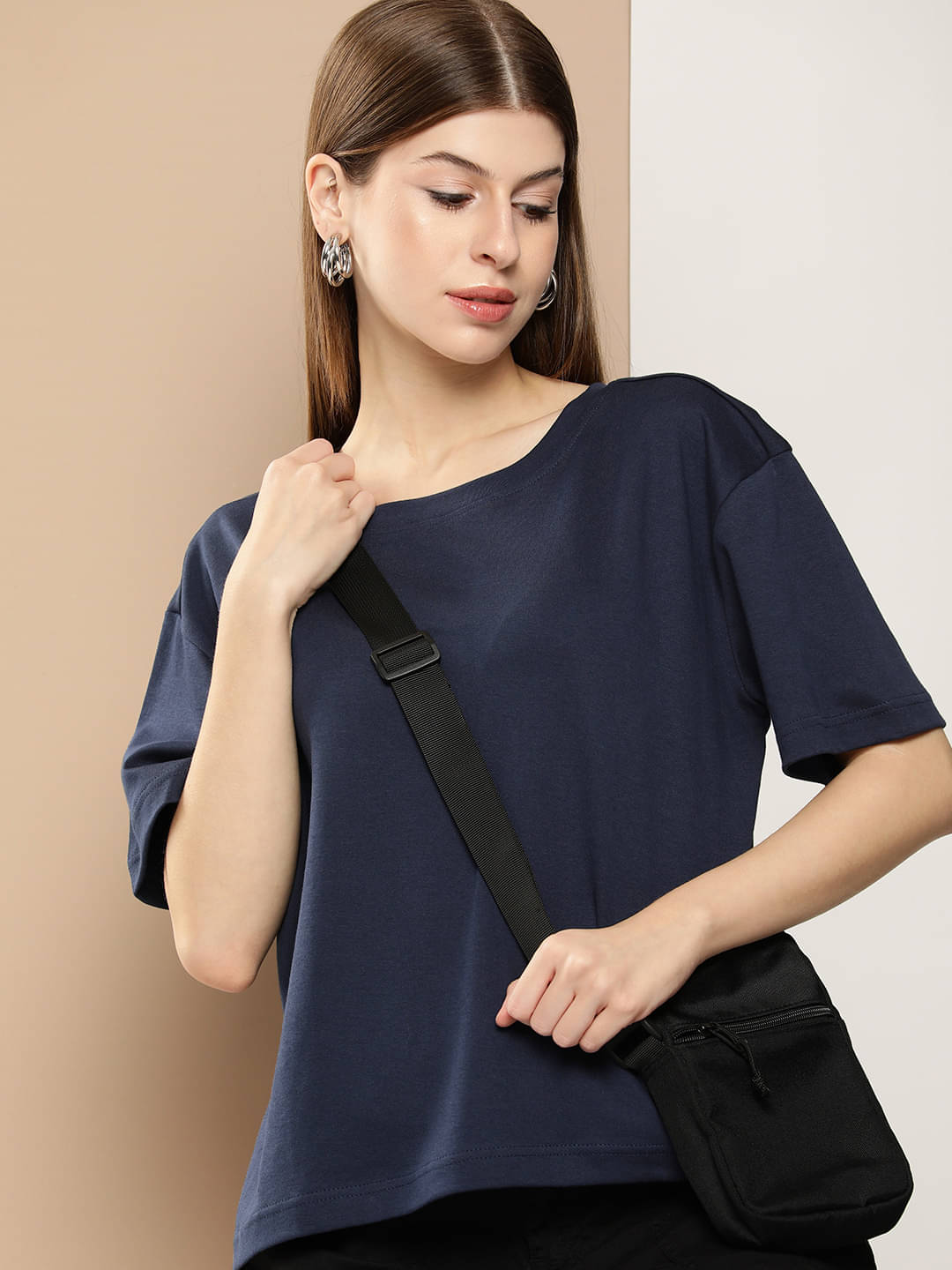 Bene Kleed Women Cotton Solid Oversized Fit Round Neck T-Shirt ( Navy ) Bene Kleed Women Cotton Solid Oversized Fit Round Neck T-Shirt ( Navy )
