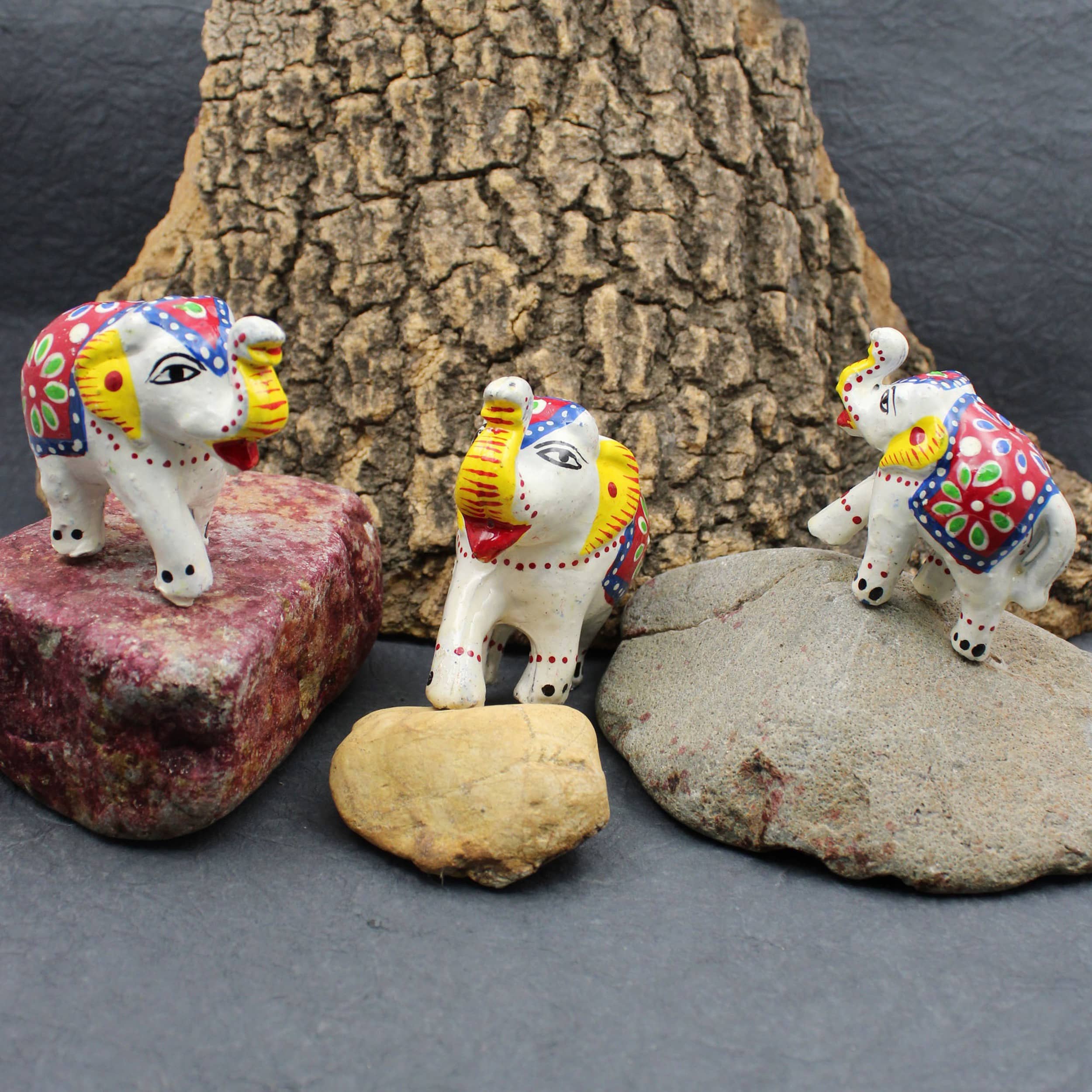 FASHION BIZZ Decorative Elephant 10 cm - Pack of 1