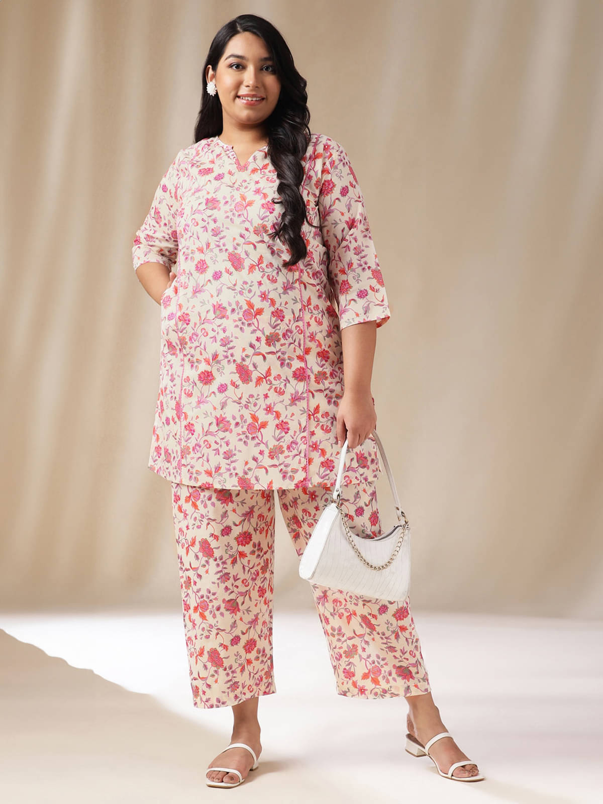     			Janasya Women Printed Straight Kurti With Pants ( Cream )