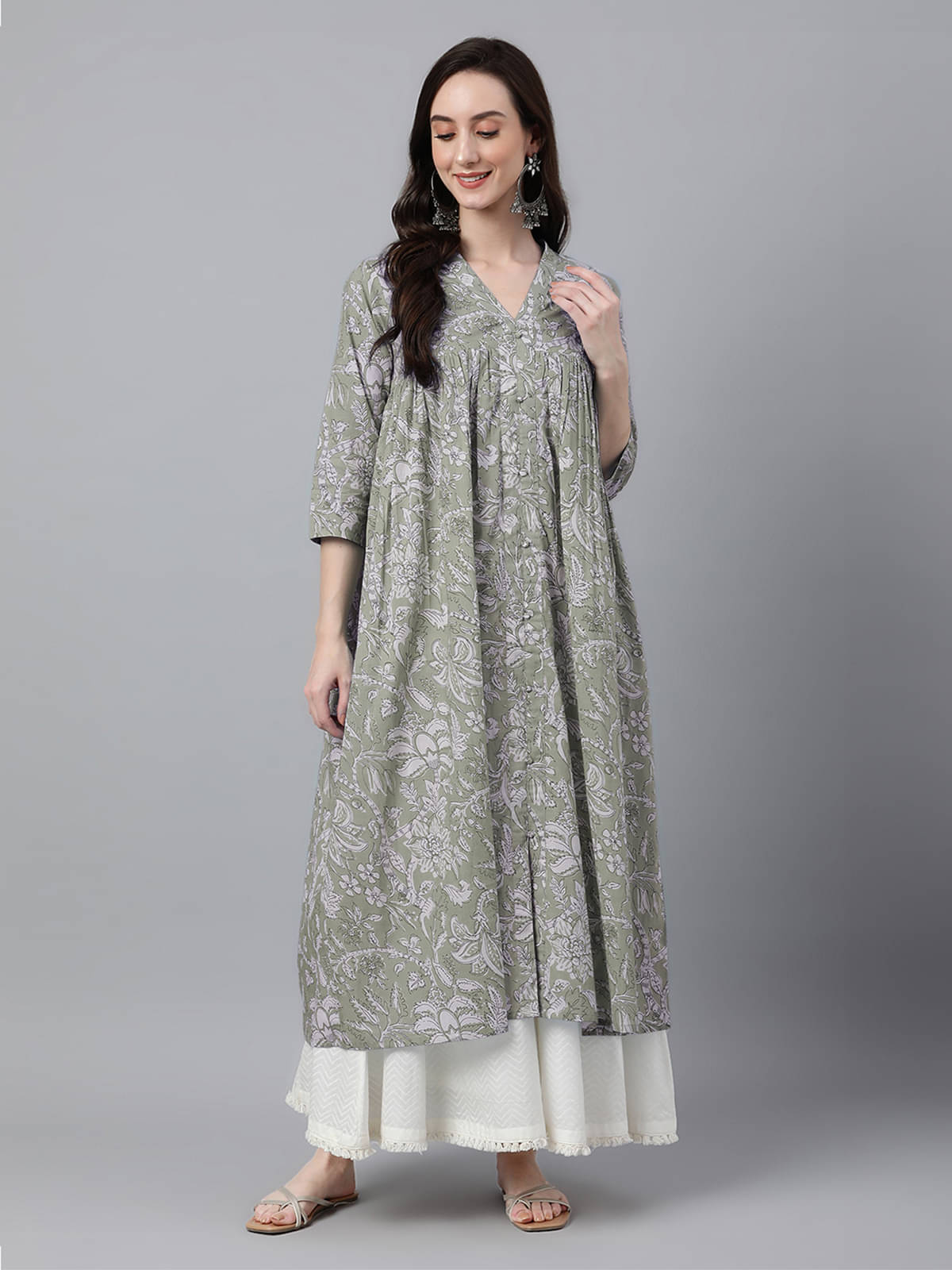     			Janasya Pack of 1 Cotton Printed Flared Women's Kurti - ( Green )