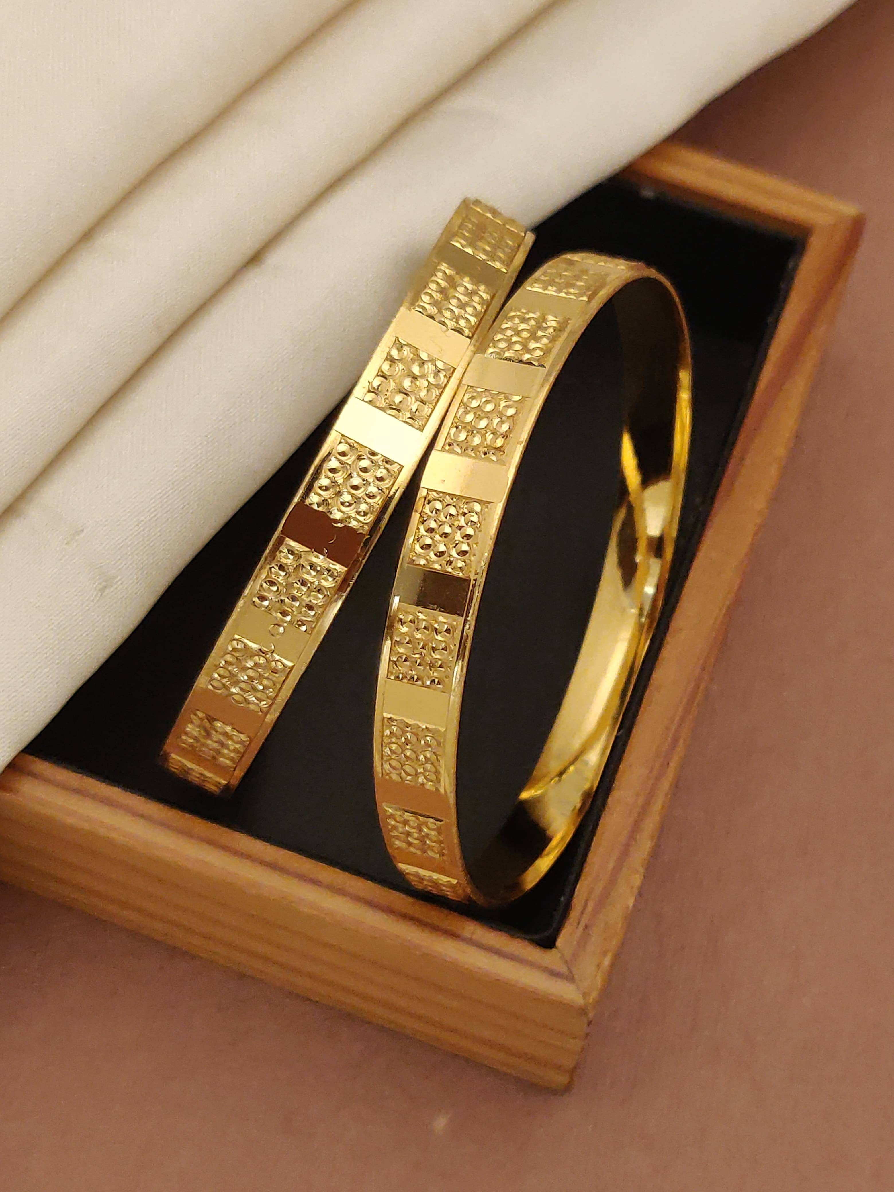Shivay Fashion Gold Bangle Set ( Pack of 1 ) - Bangles & Bracelets | Buy online on ZillyBuy