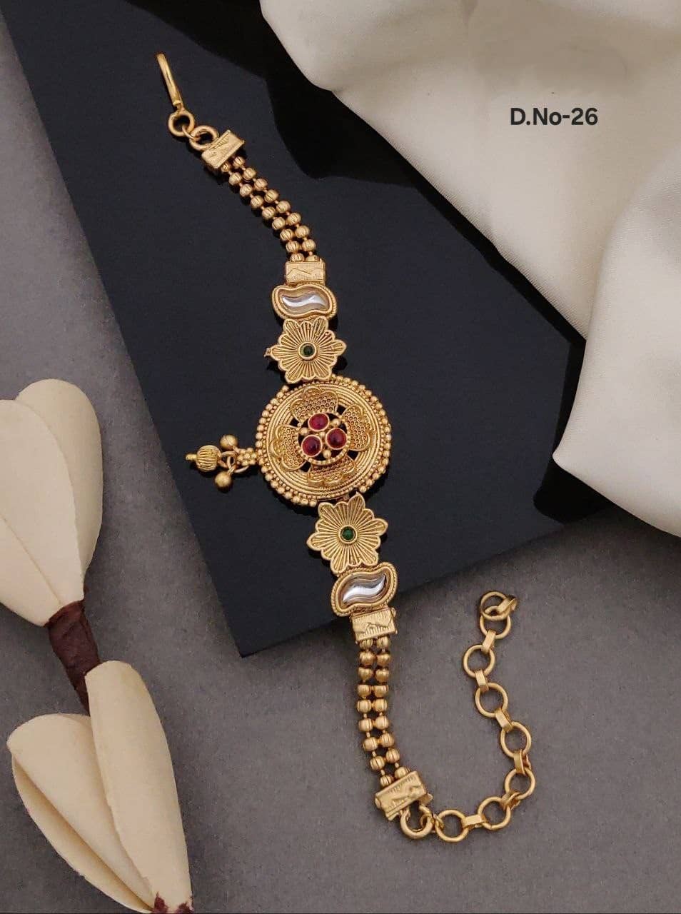 Shivay Fashion Gold Bracelet ( Pack of 1 ) - Bangles & Bracelets | Buy online on ZillyBuy